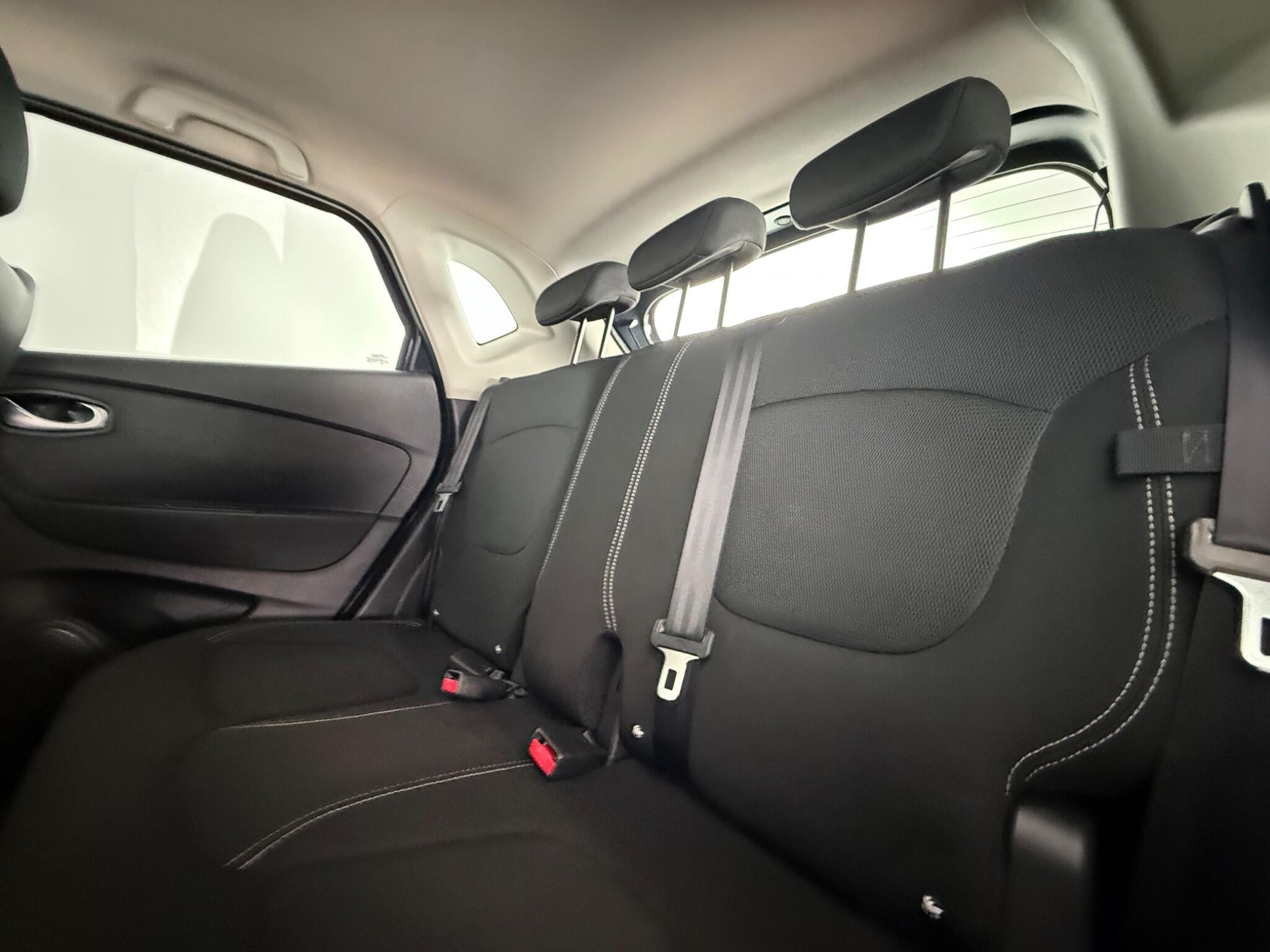 Renault Captur view 29