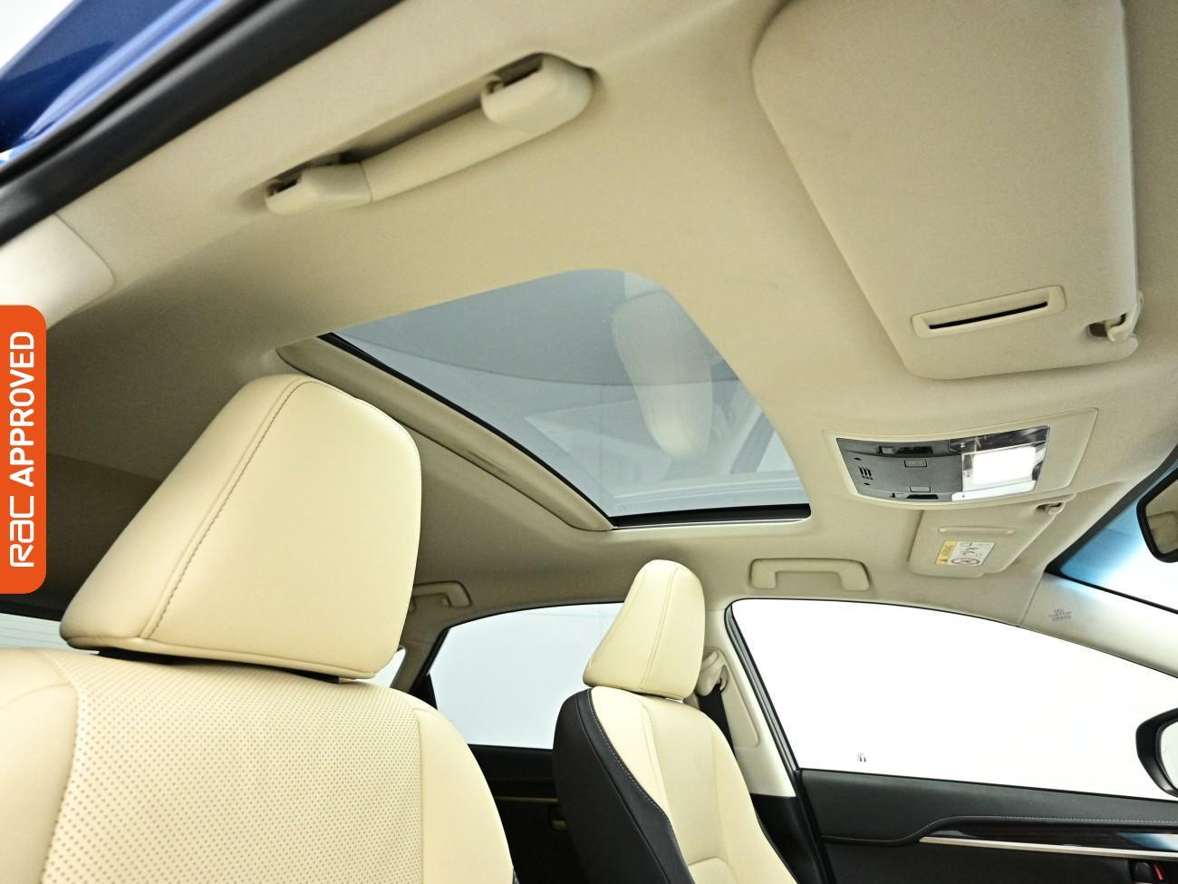 Lexus NX view 3