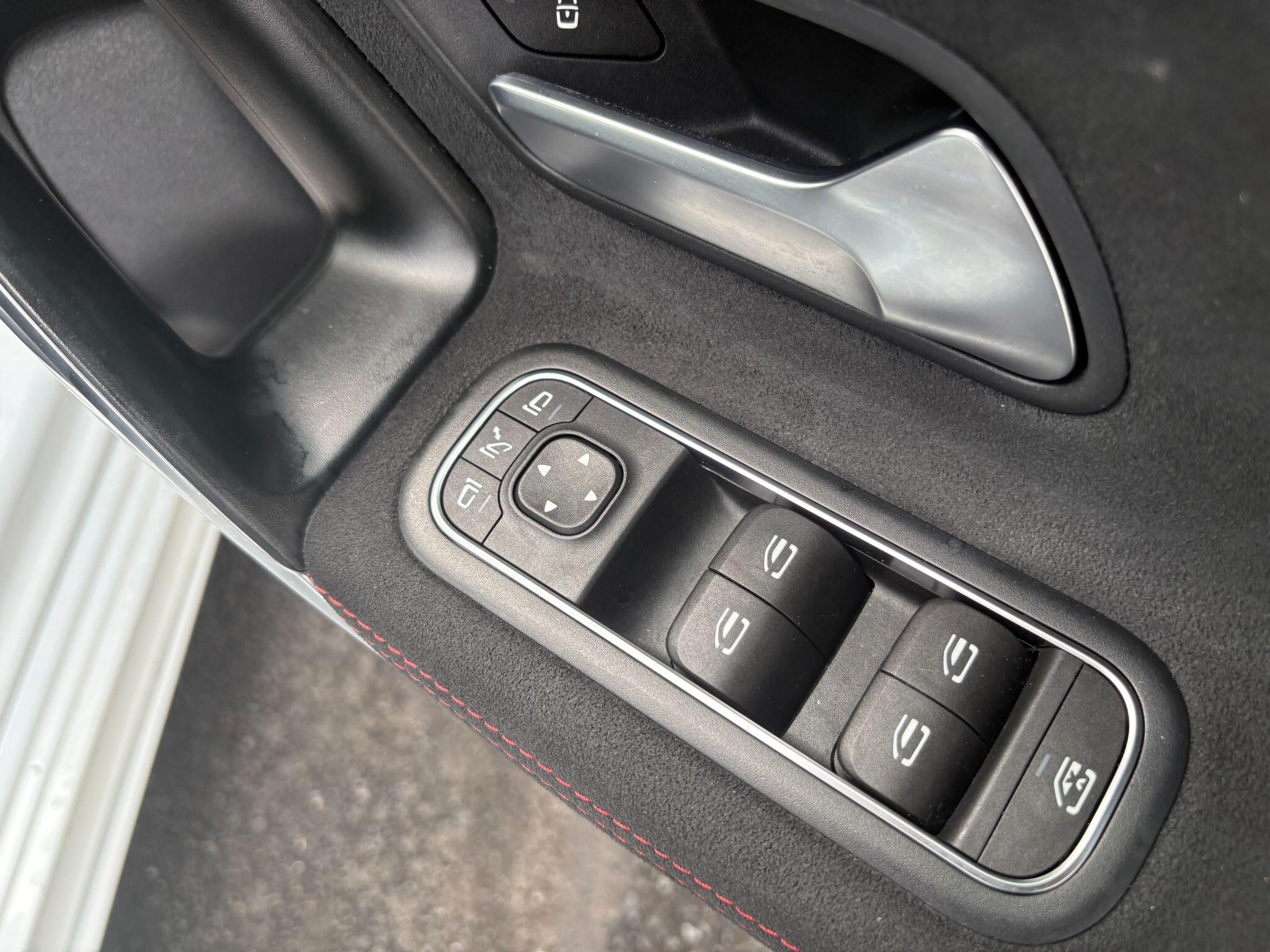 Mercedes-Benz A-Class view 26