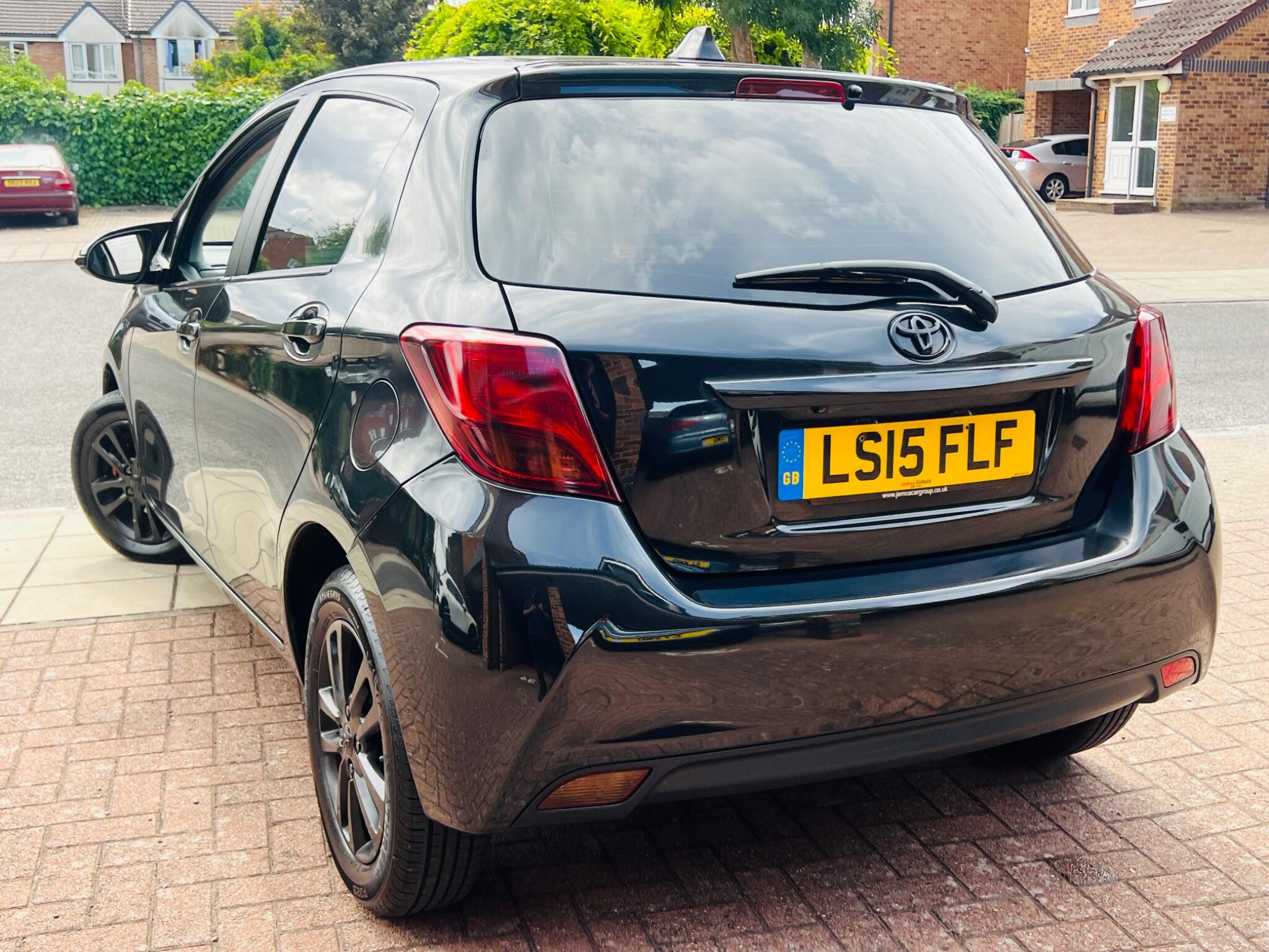 Toyota Yaris view 14