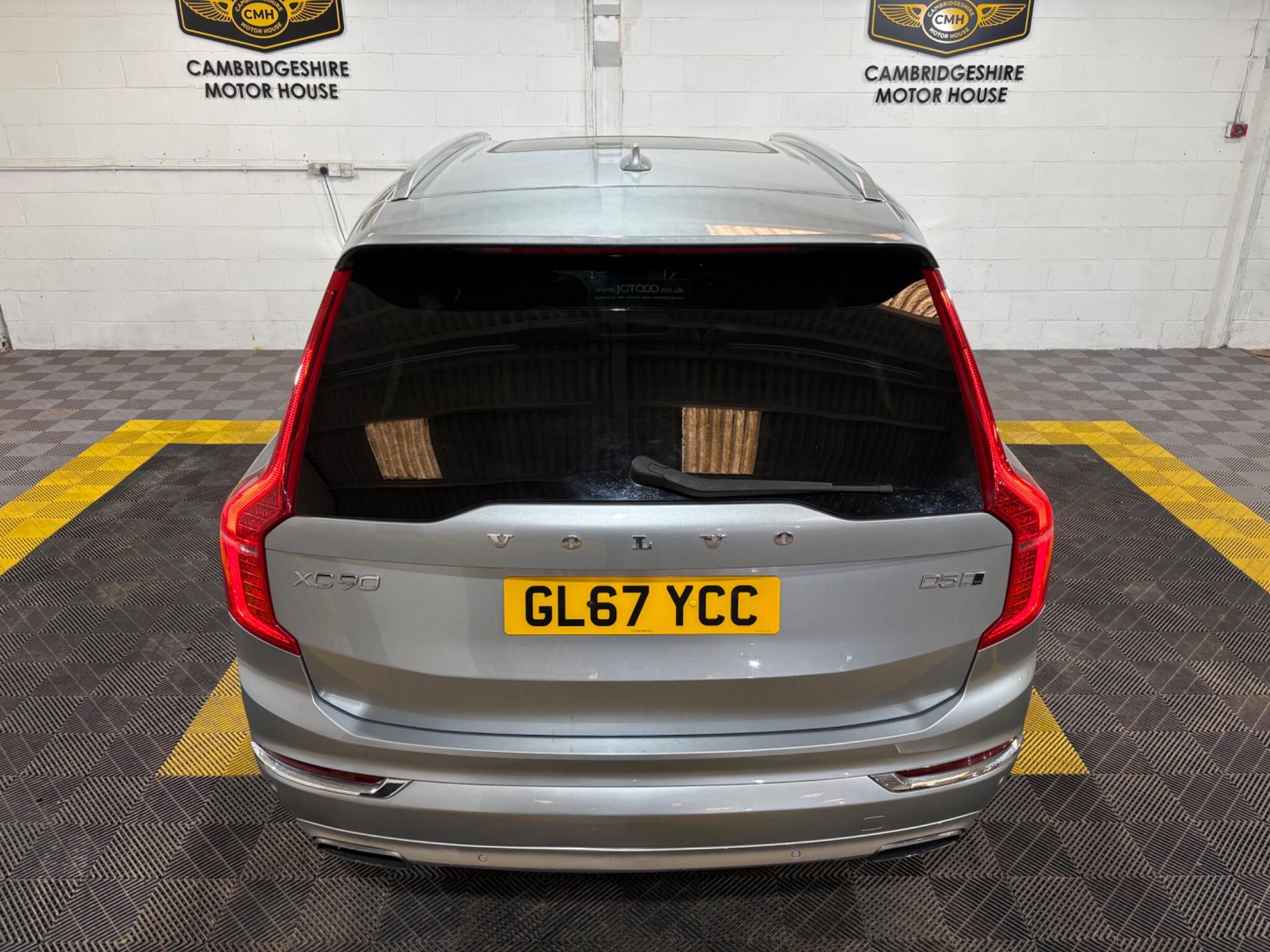 Volvo XC90 view 97