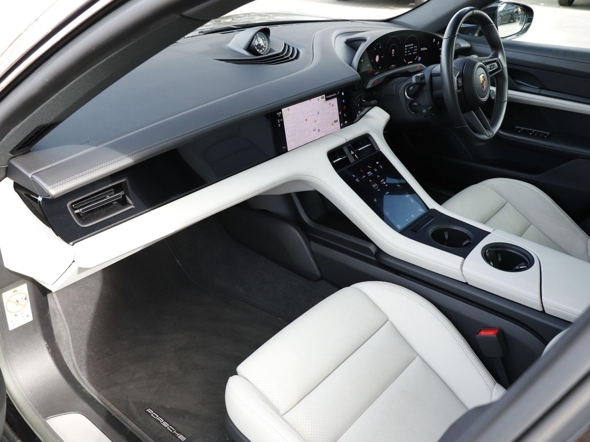 Porsche Taycan view 46