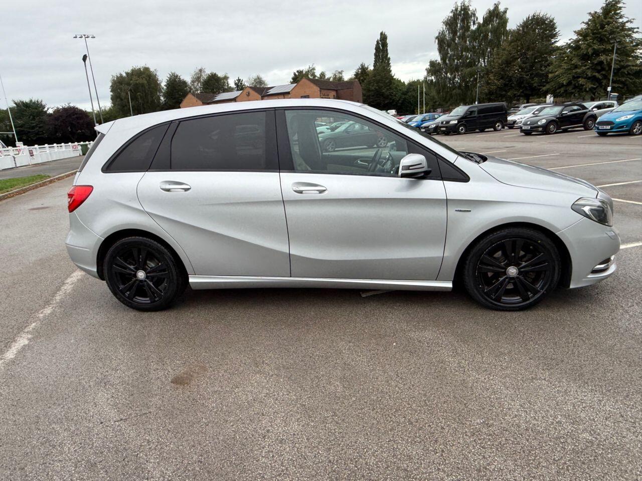 Mercedes-Benz B Class view 20