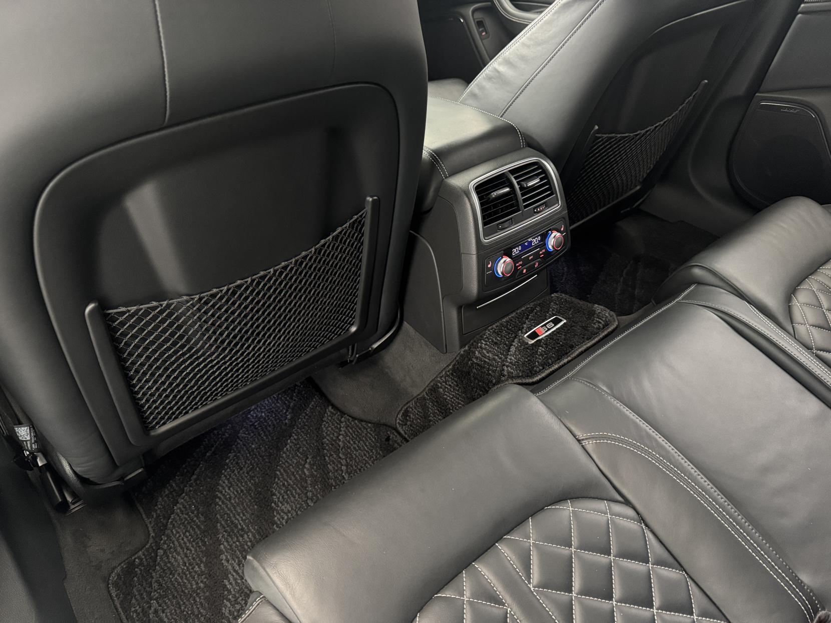 Audi S6 Saloon view 57
