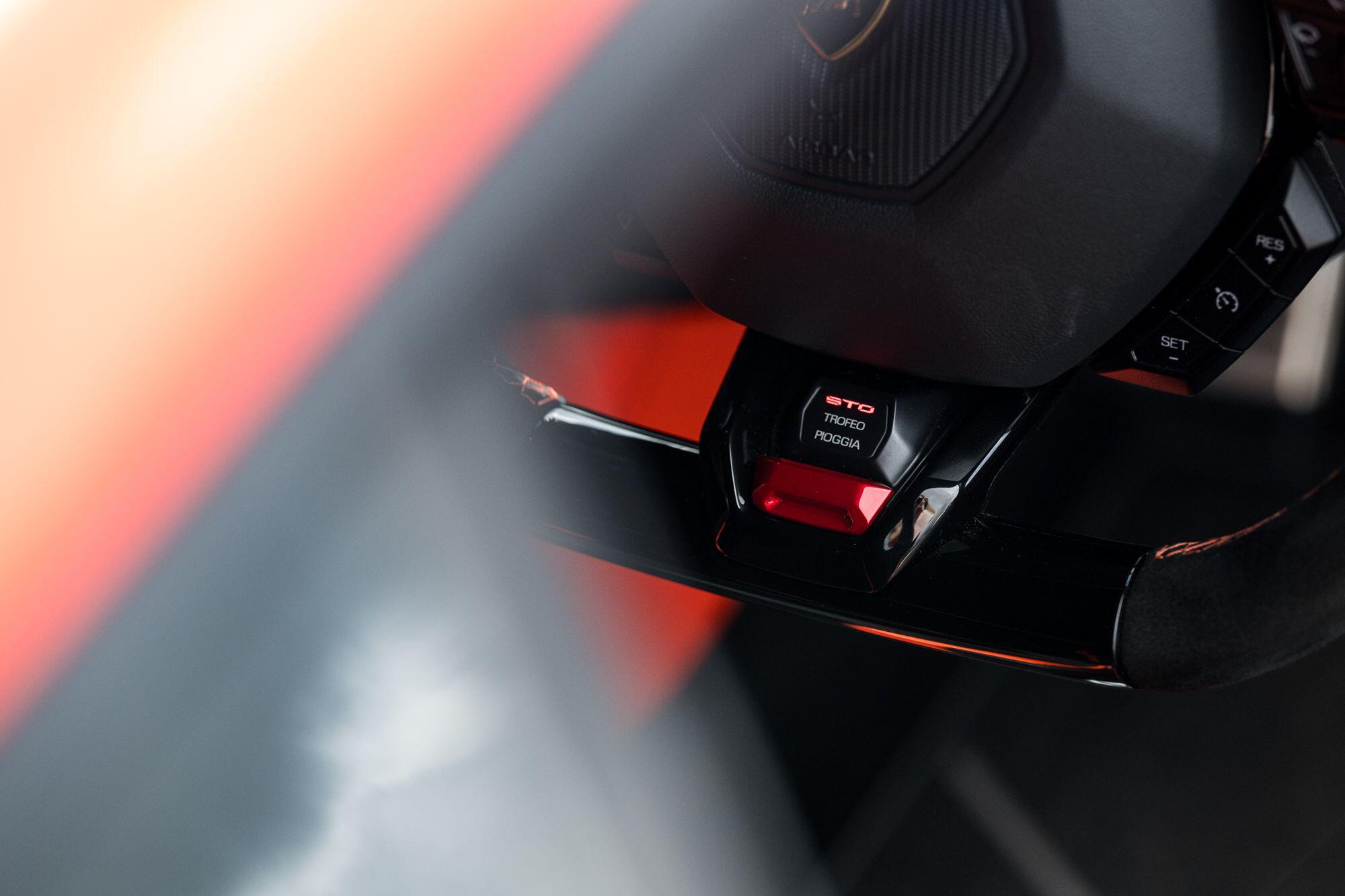 Lamborghini Huracan view 61