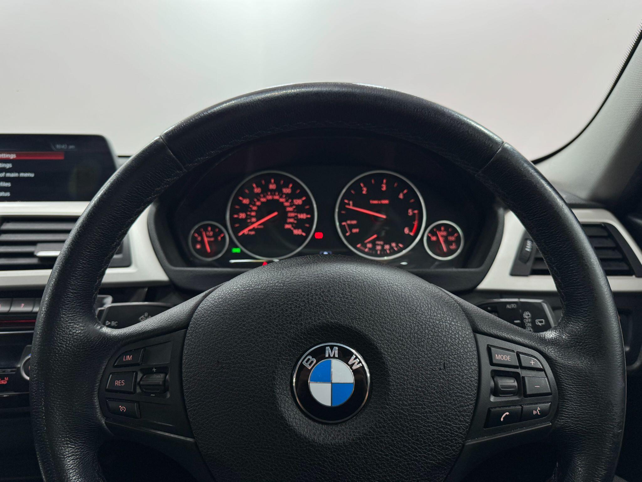 BMW 3 Series view 47