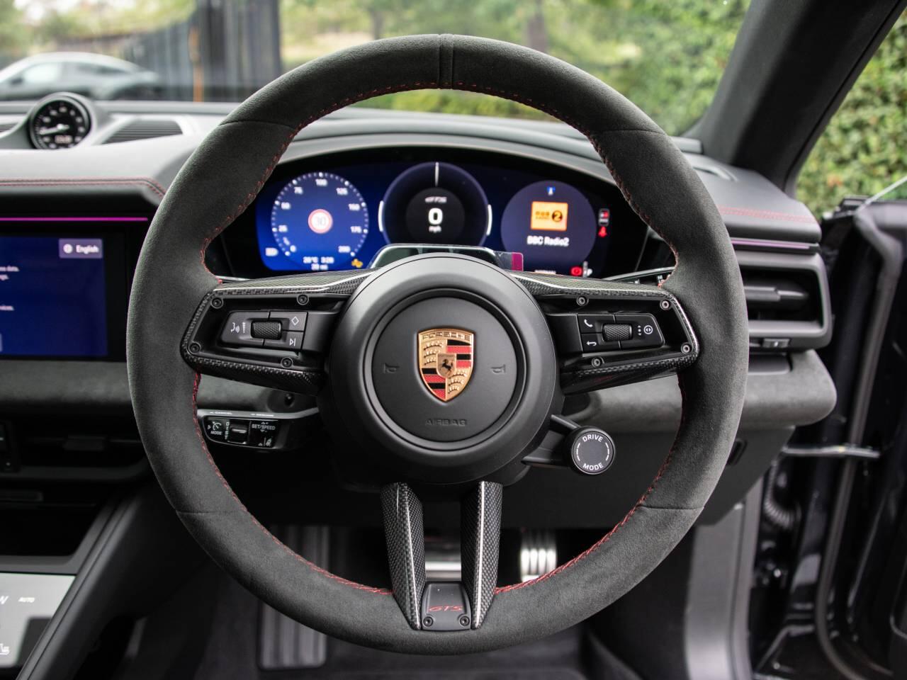 Porsche Macan view 50