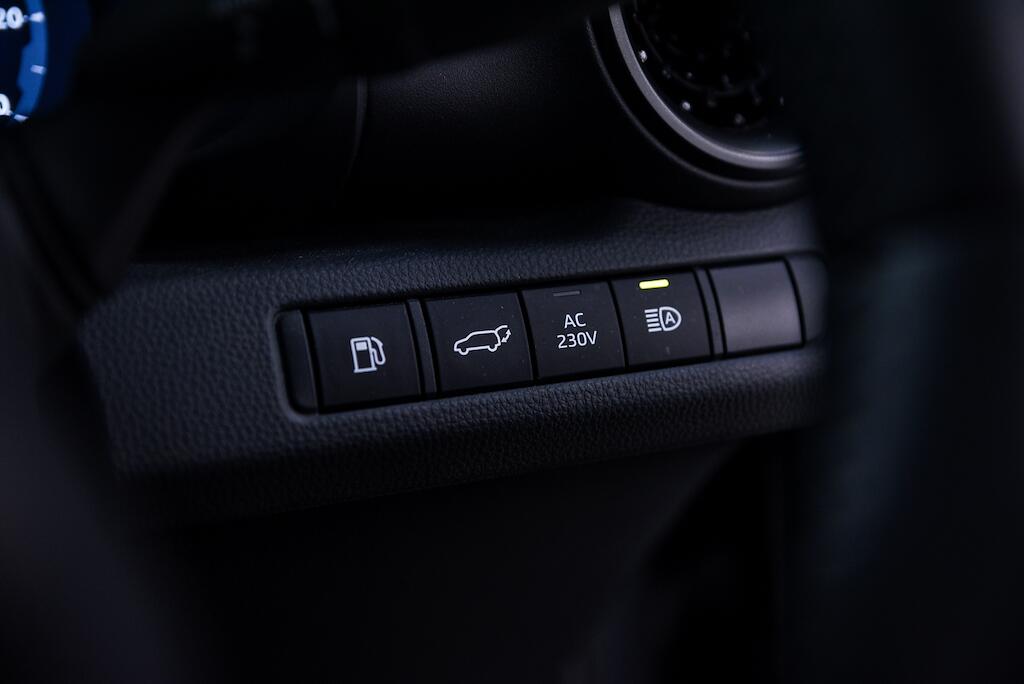 Toyota C-HR view 29
