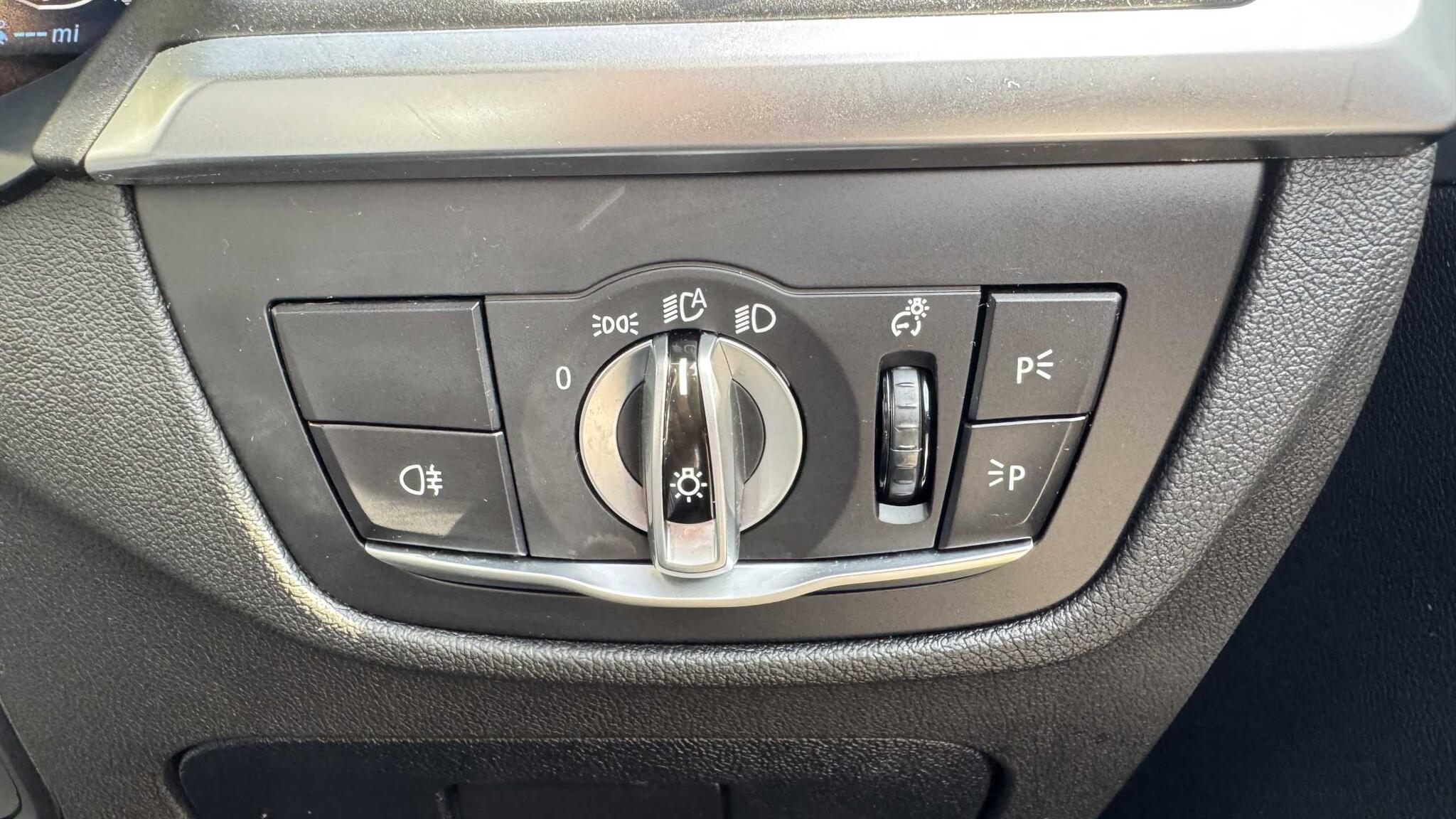 BMW X3 view 25