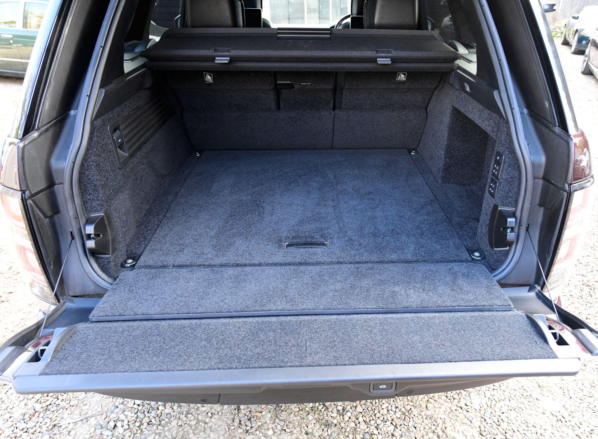 Land Rover Range Rover view 61