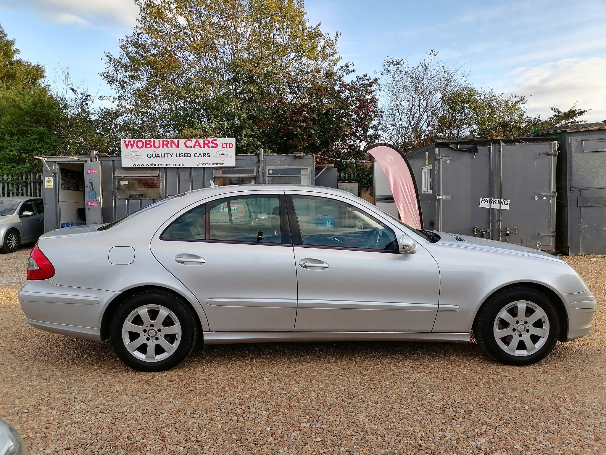 Mercedes-Benz E-Class view 24