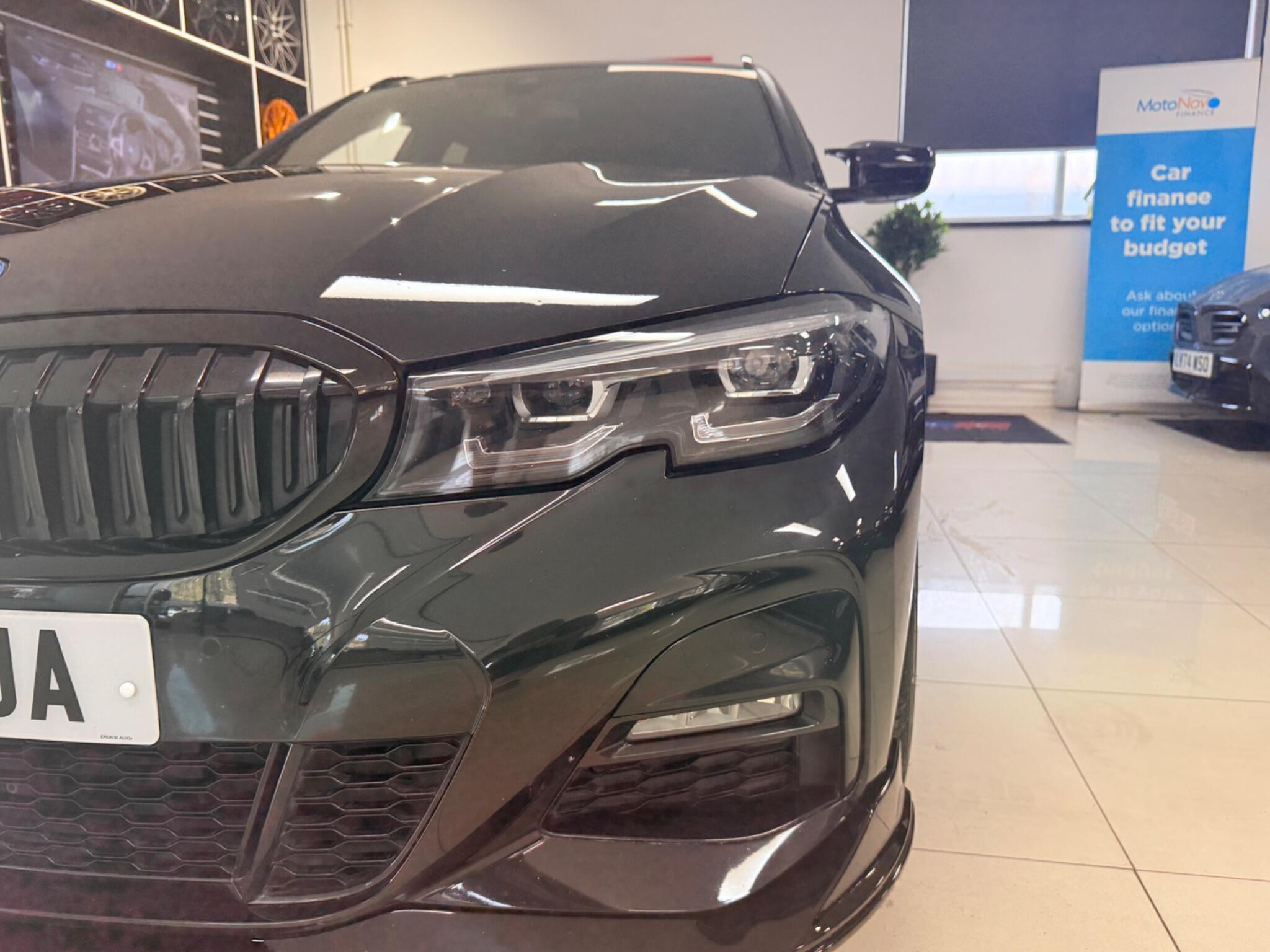 BMW 3 Series view 34