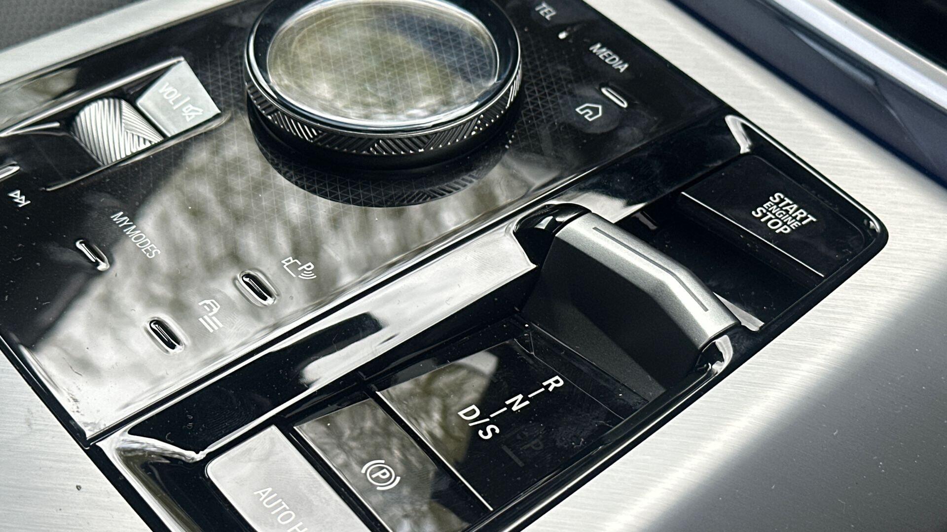 BMW X3 view 10