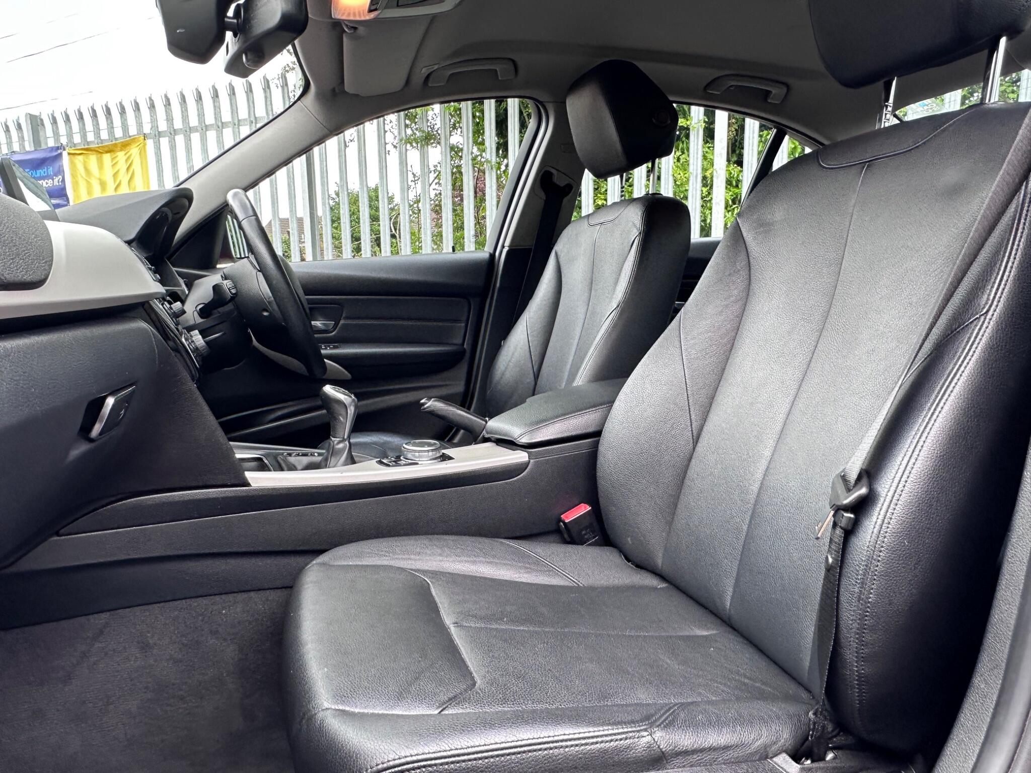 2015 BMW 3 Series image 50