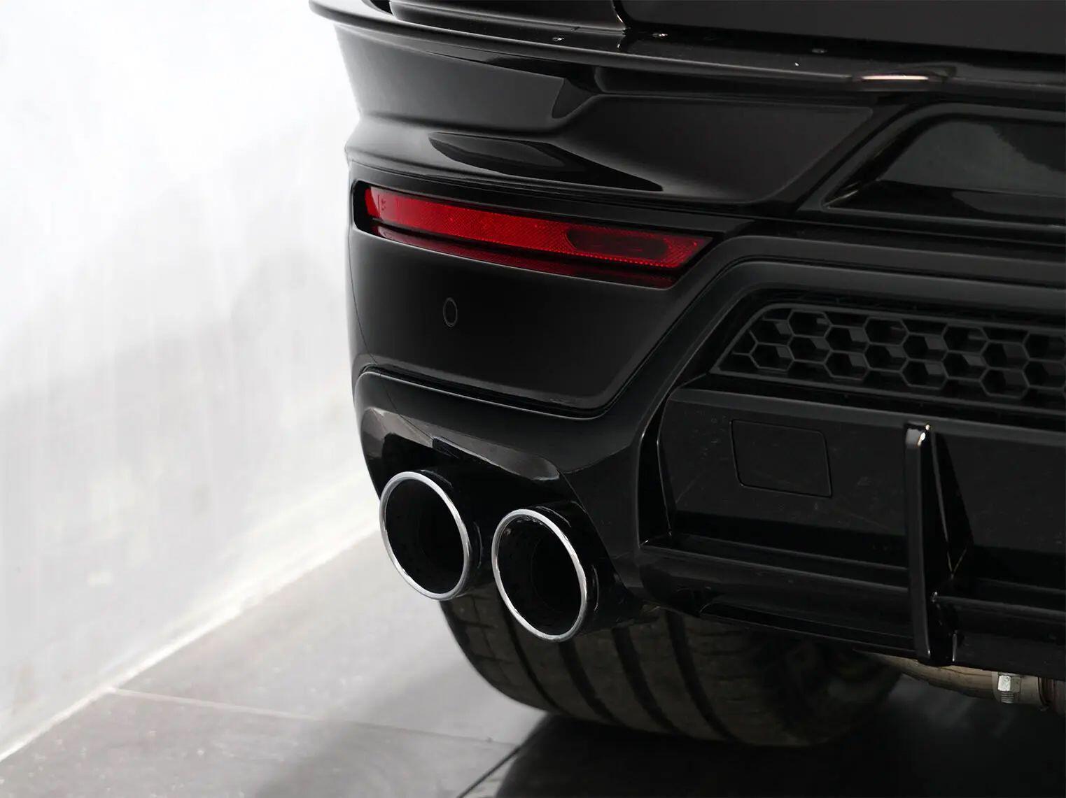 Lamborghini Urus view 19