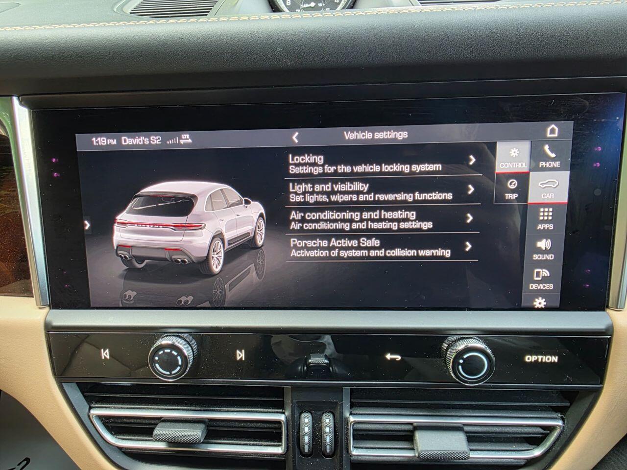 Porsche Macan view 40