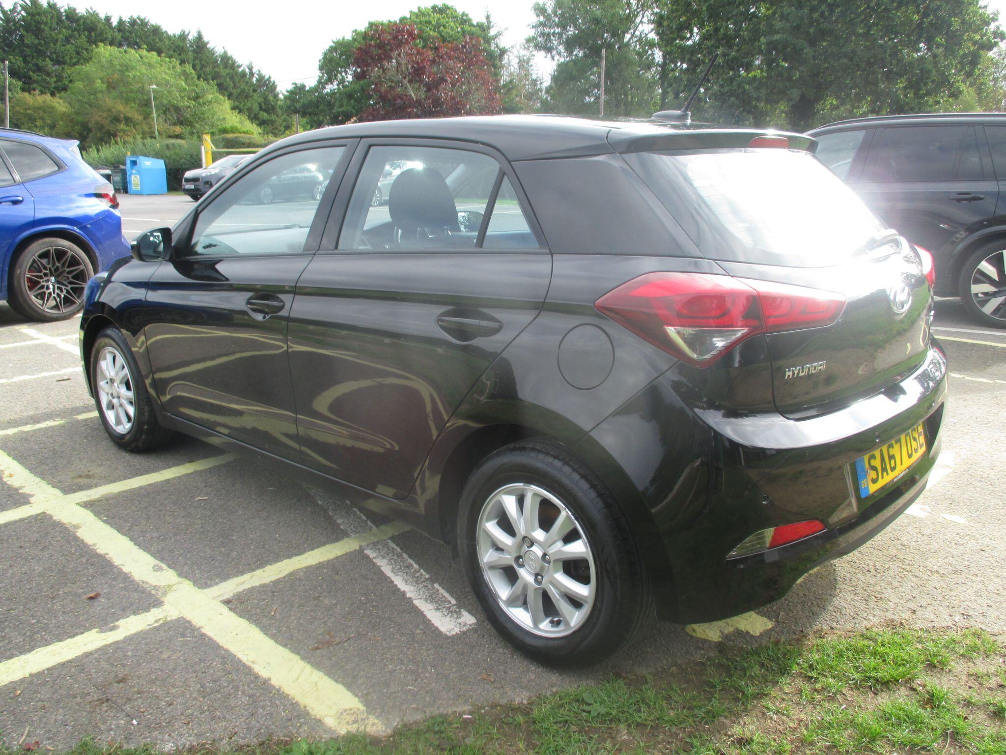 Hyundai i20 view 14