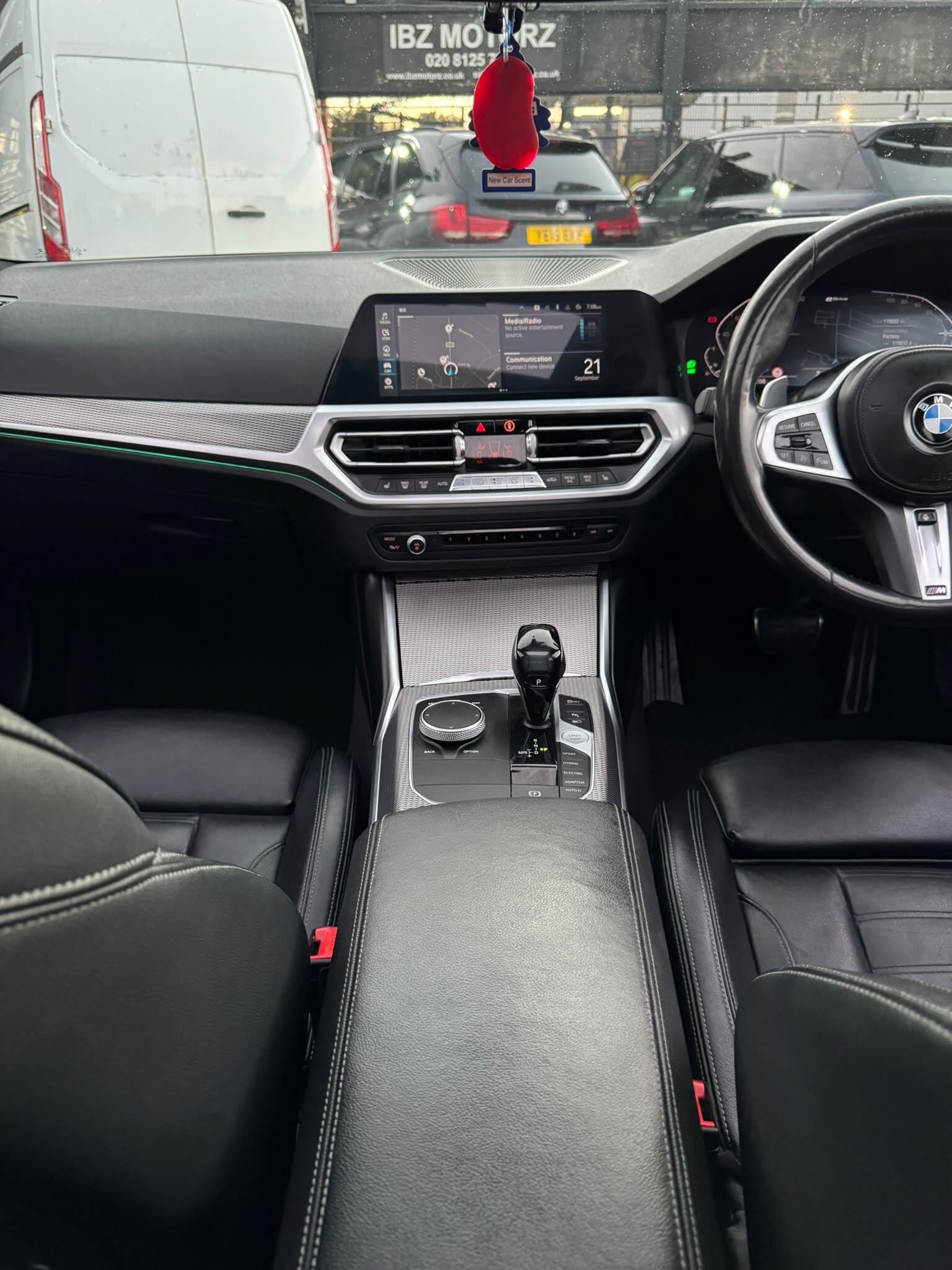BMW 3 Series view 53