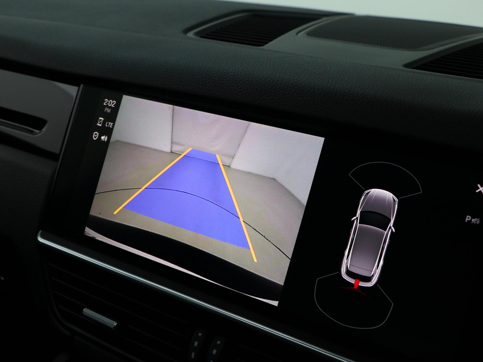 Porsche Cayenne view 46