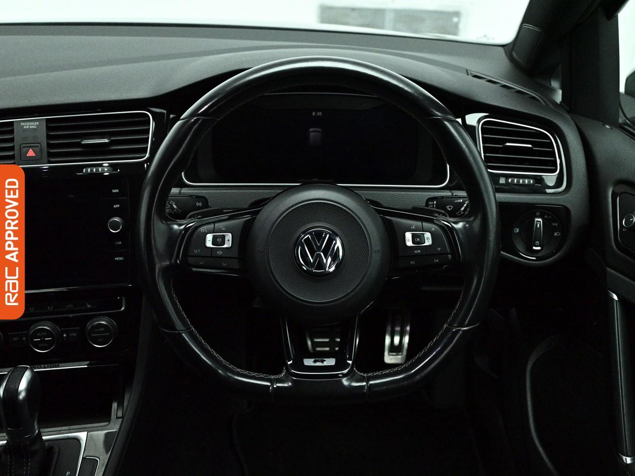 Volkswagen Golf view 9