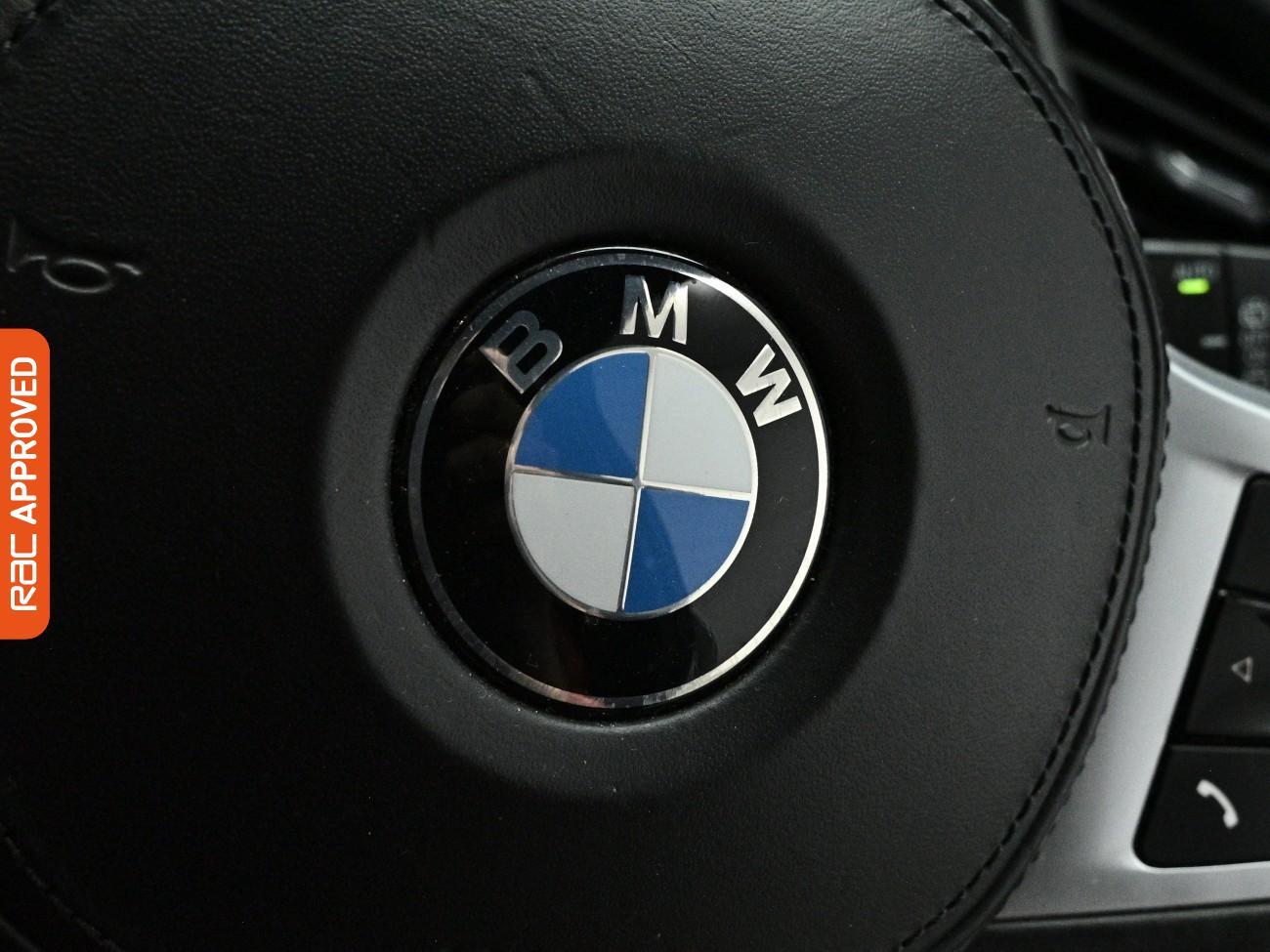 BMW 1 Series view 19