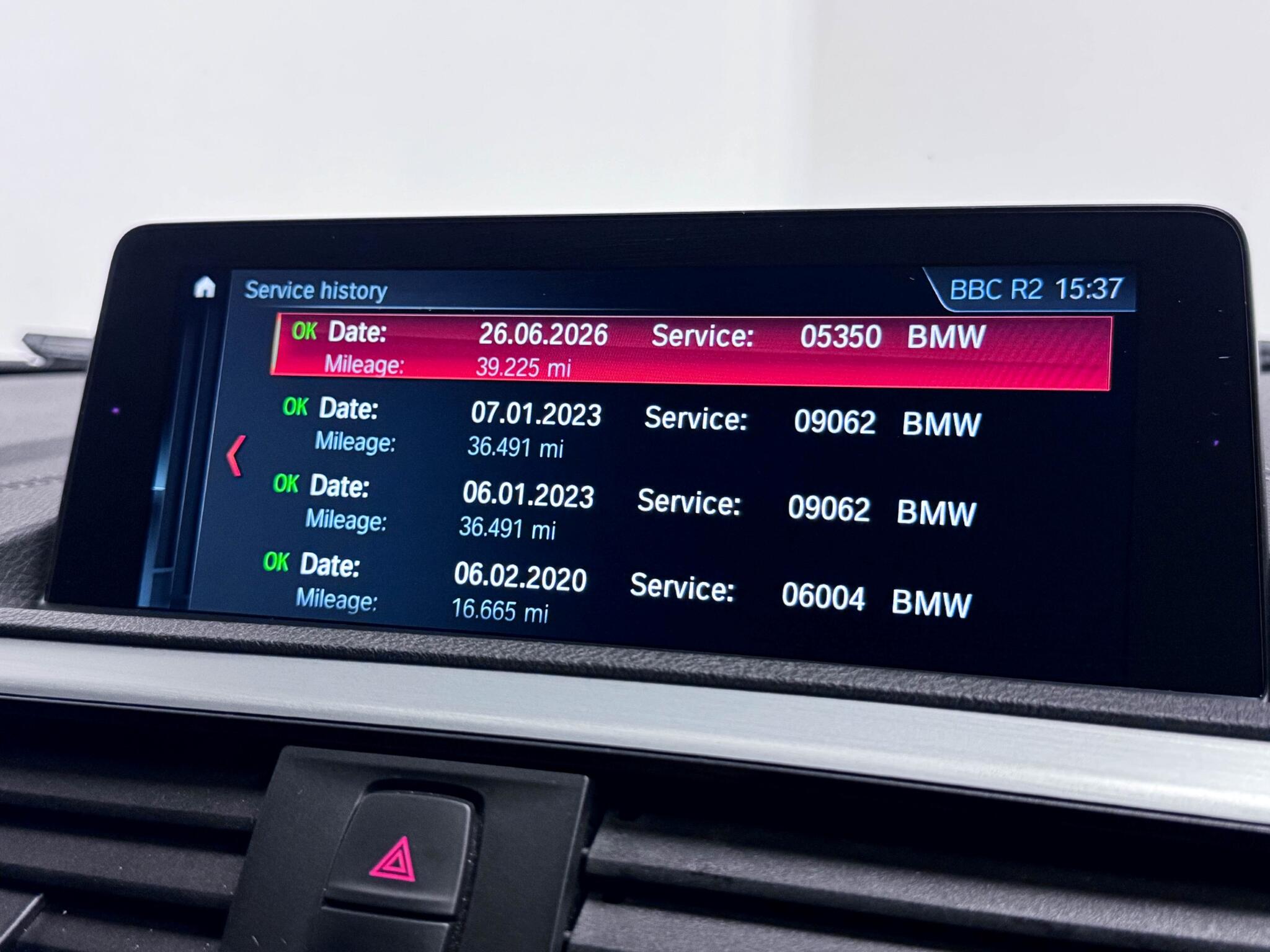BMW 1 Series view 40