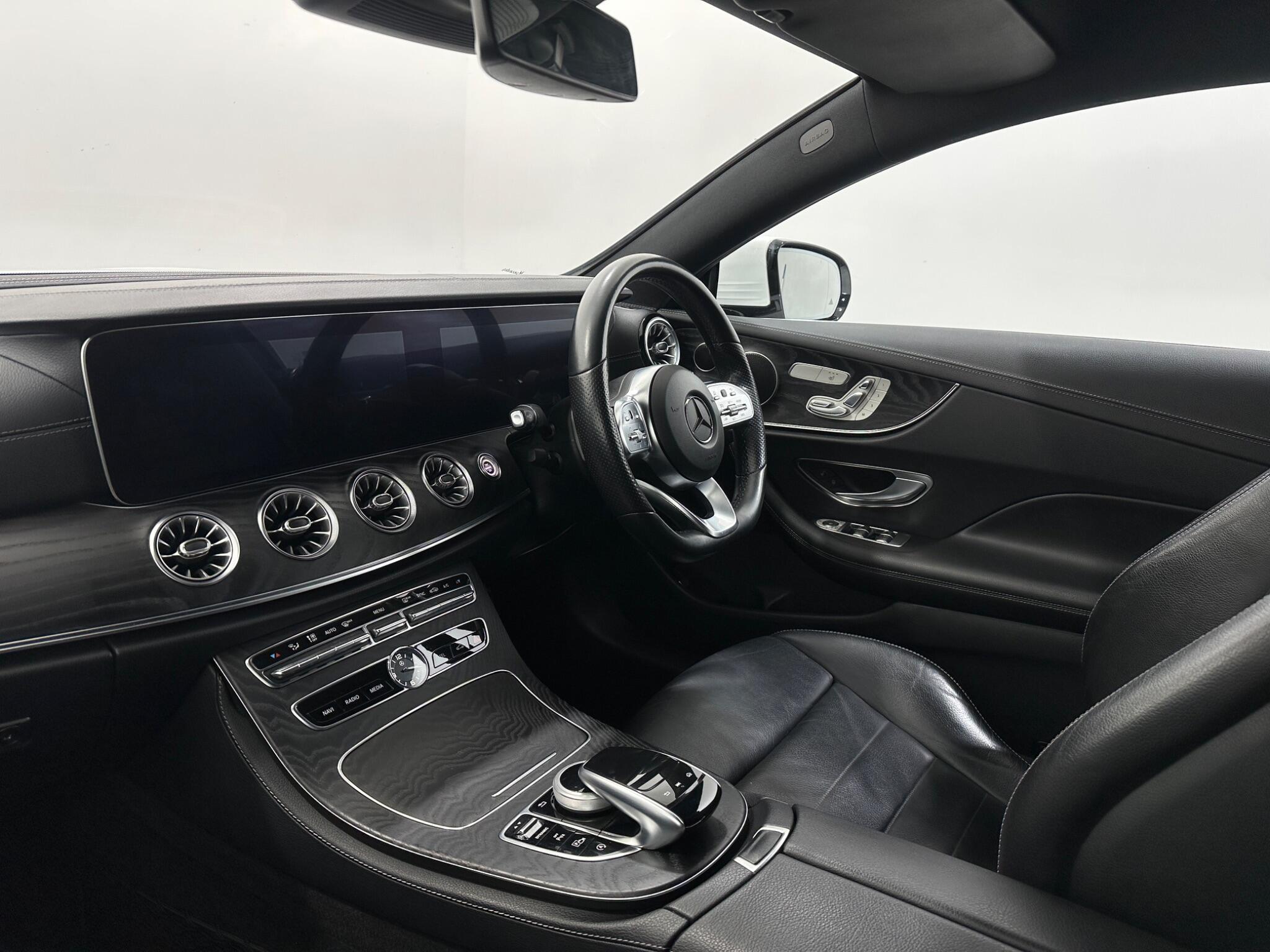 Mercedes-Benz E-Class view 33