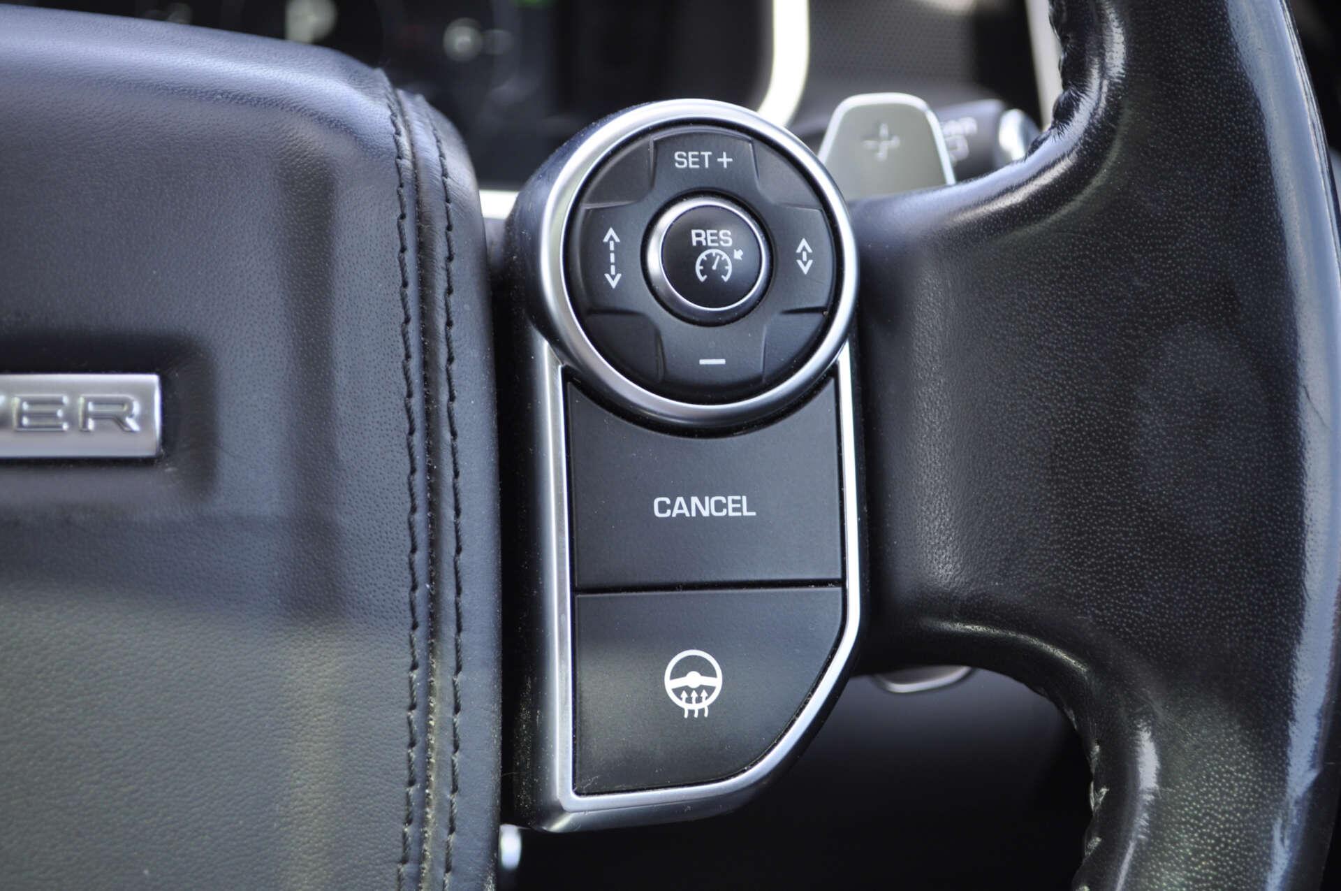 Land Rover Range Rover view 16