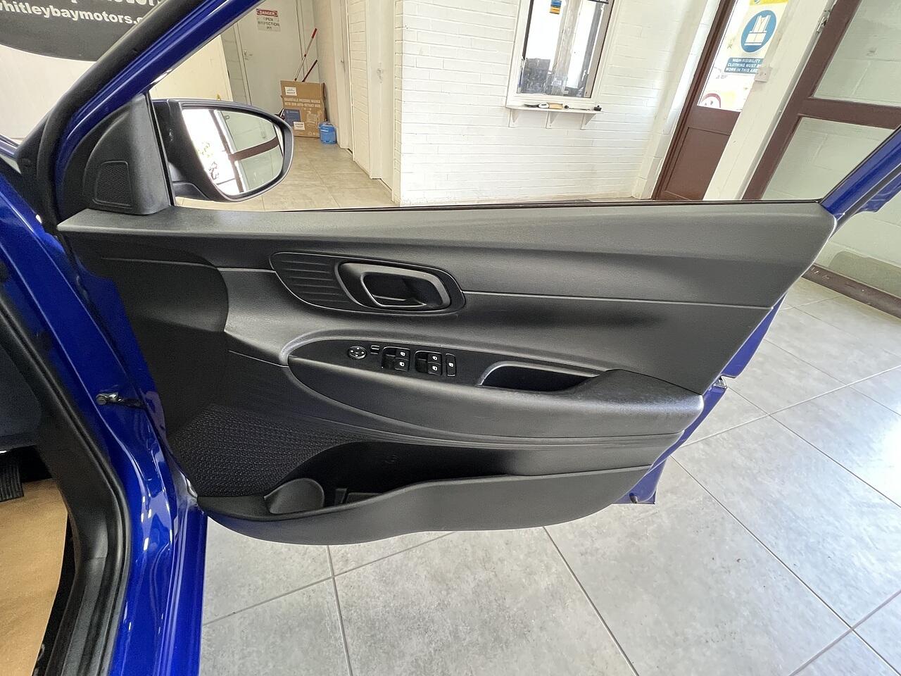Hyundai I20 view 12