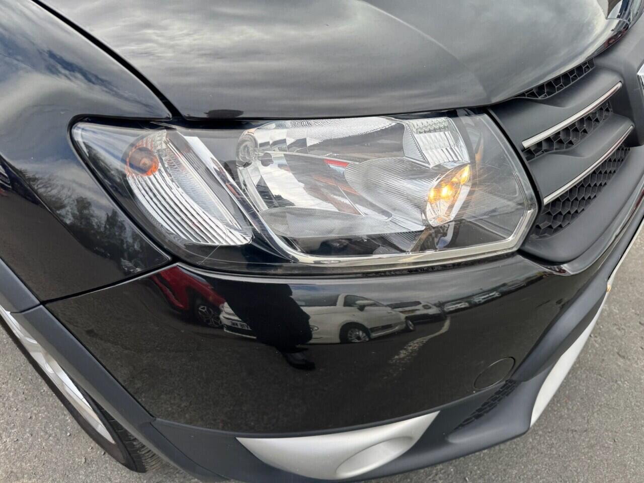 Dacia Sandero view 27