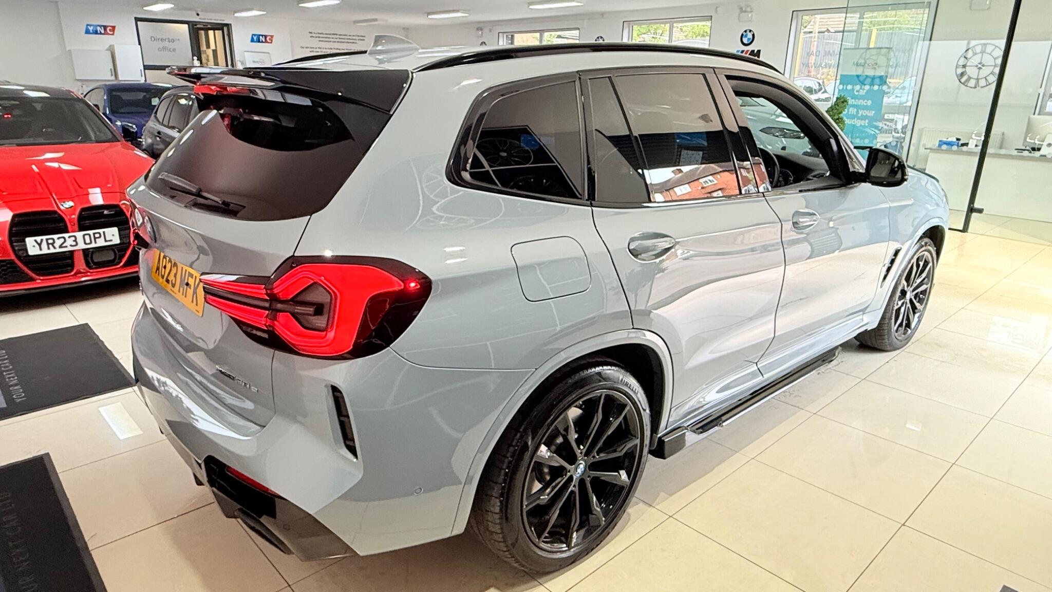 BMW X3 view 40