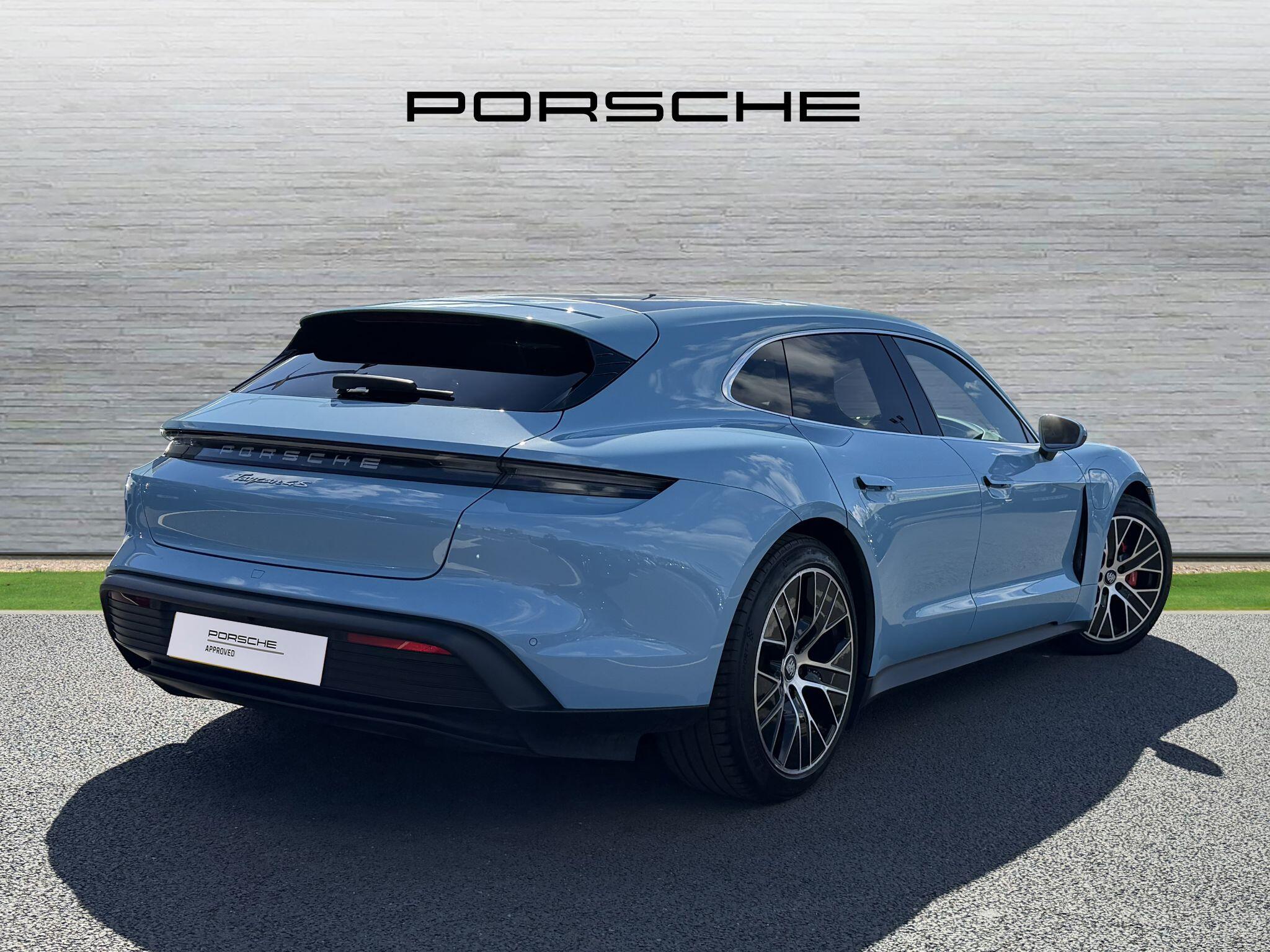 Porsche Taycan view 38
