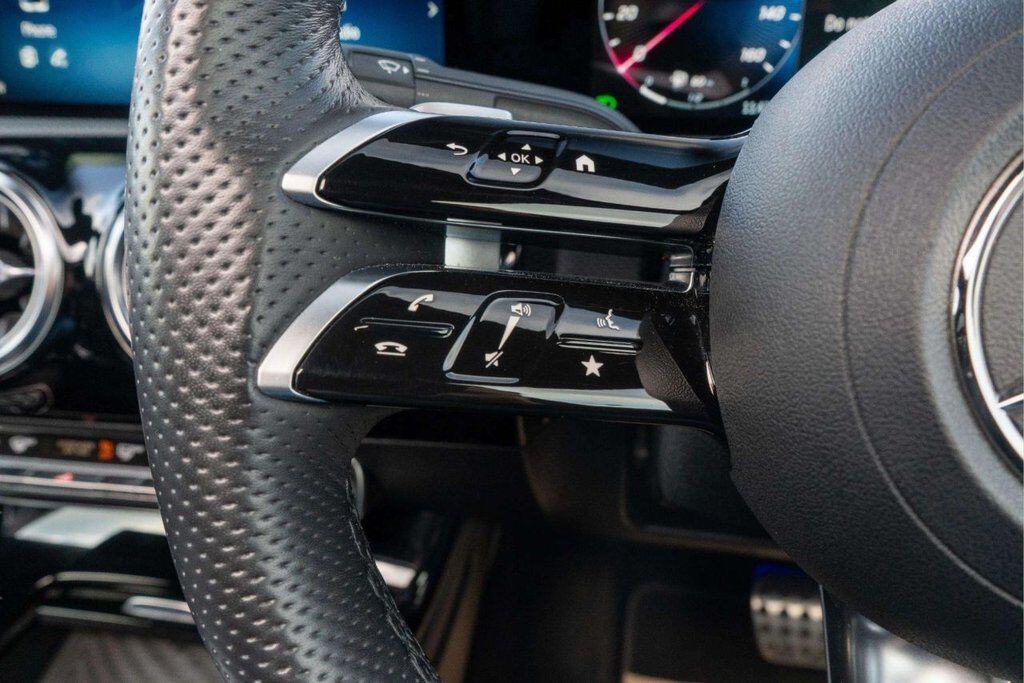 Mercedes-Benz CLA view 12