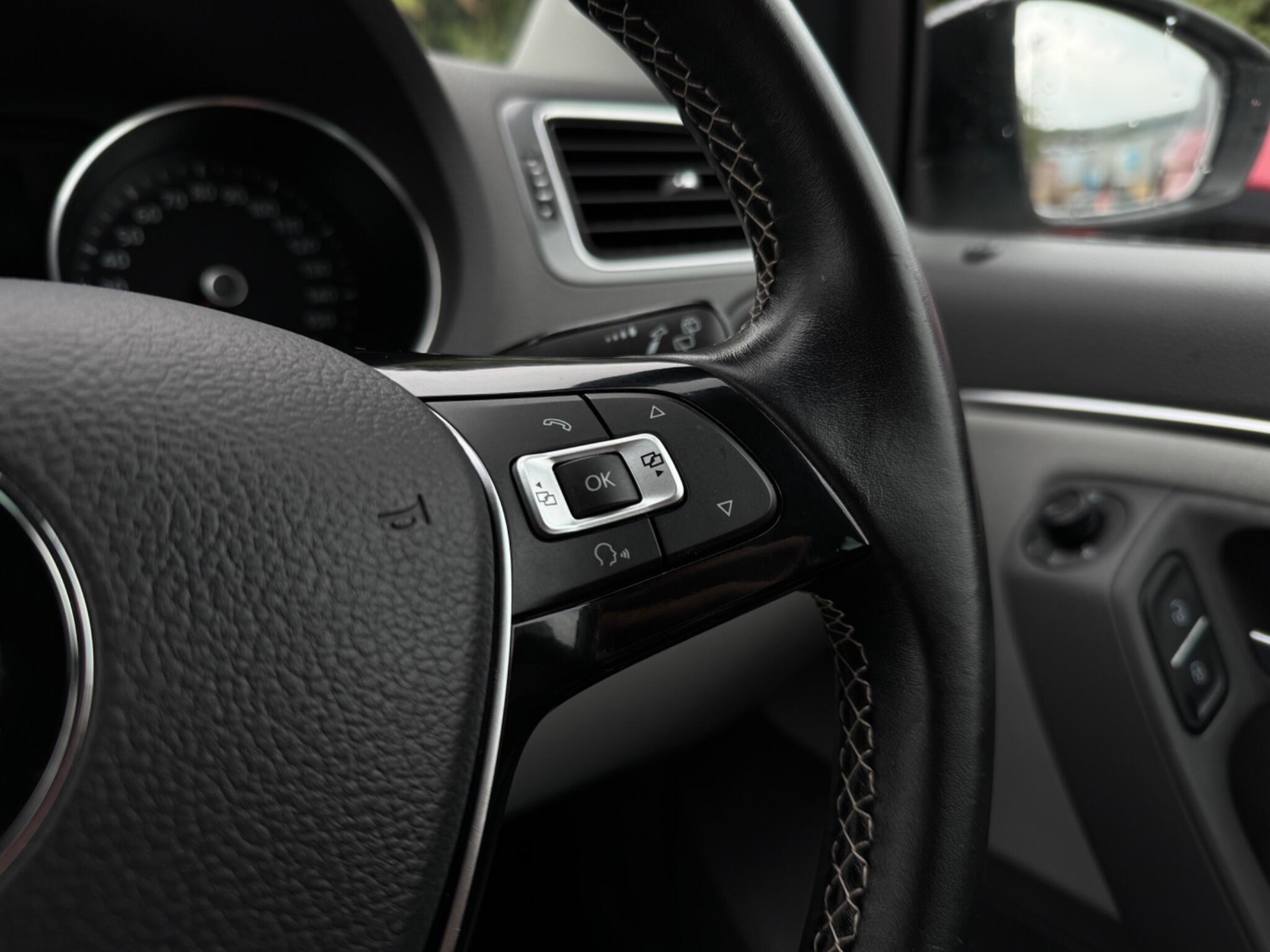 Volkswagen Polo view 23