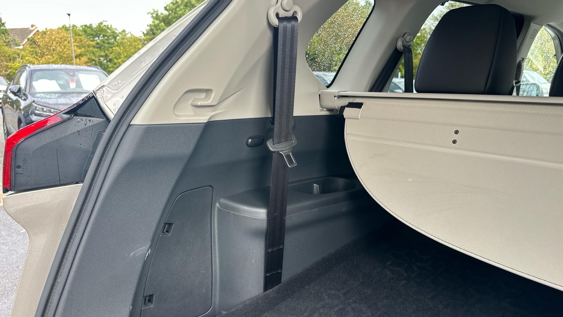 Nissan X-Trail view 31