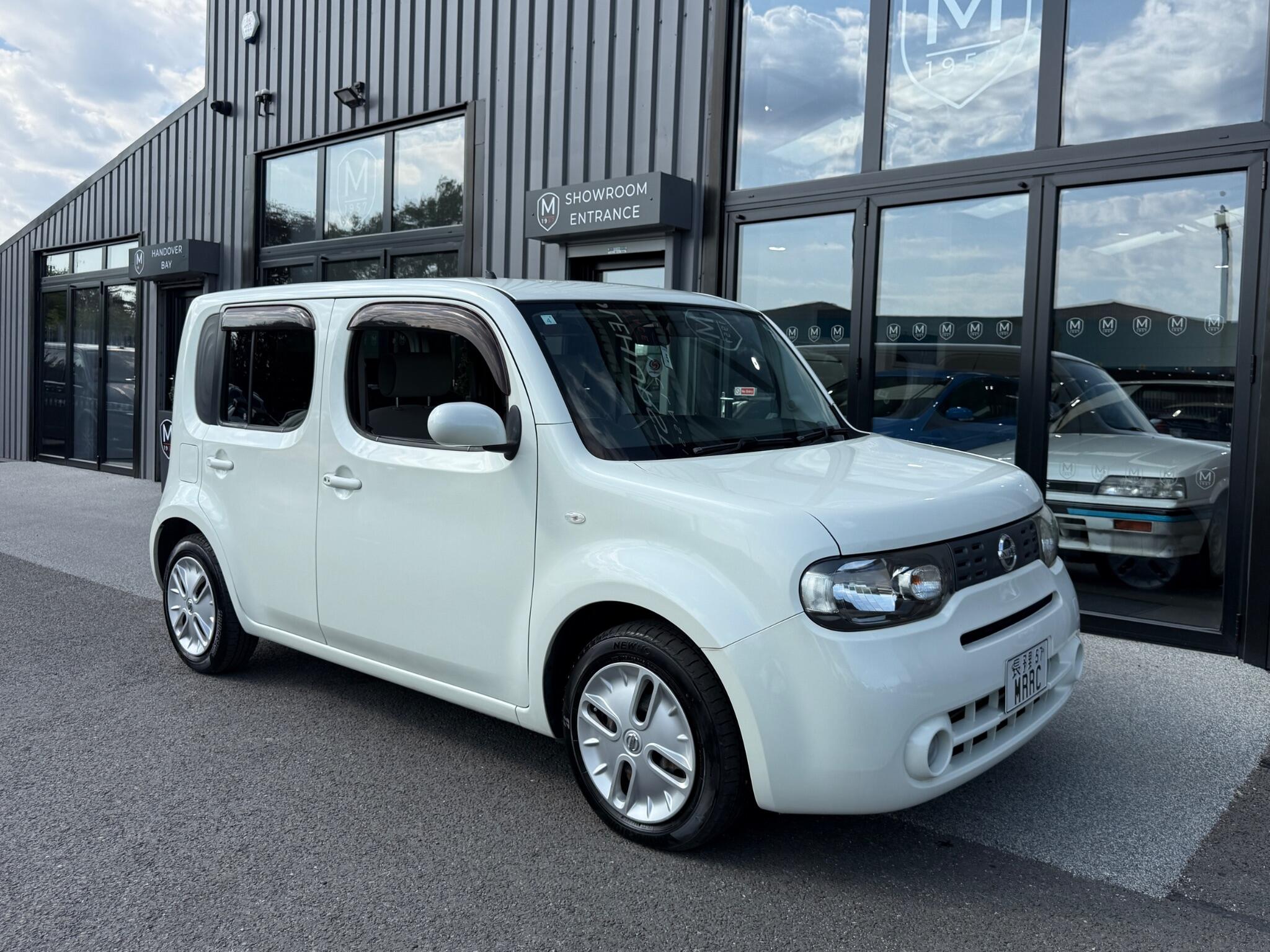 Nissan Cube view 11