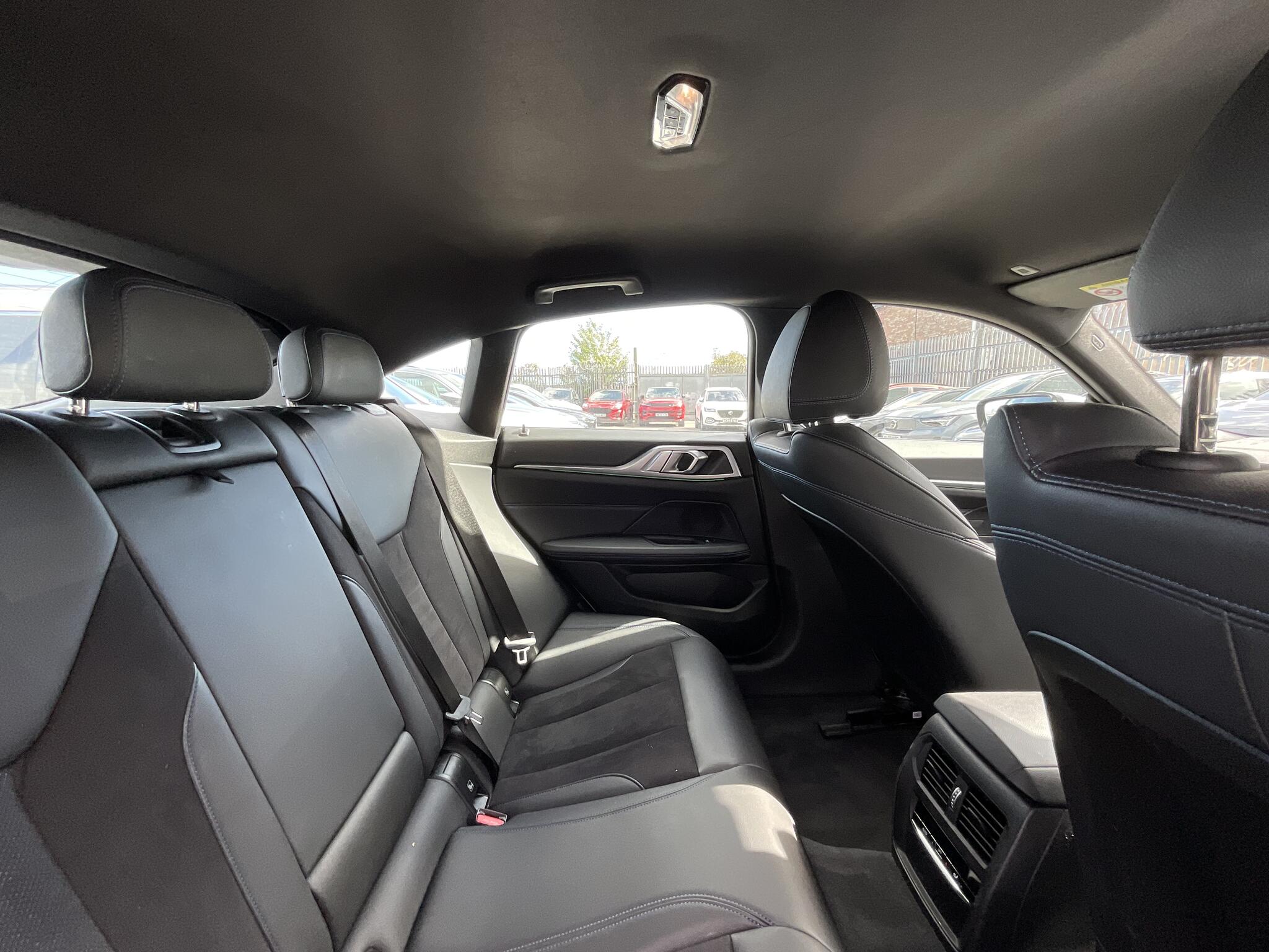 BMW I4 view 12