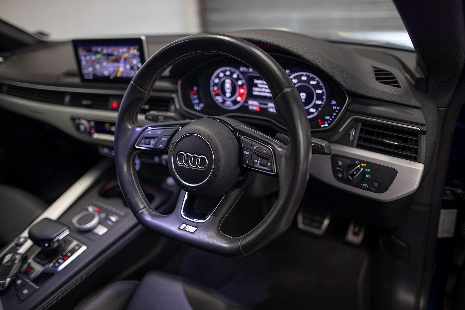 Audi S5 view 26