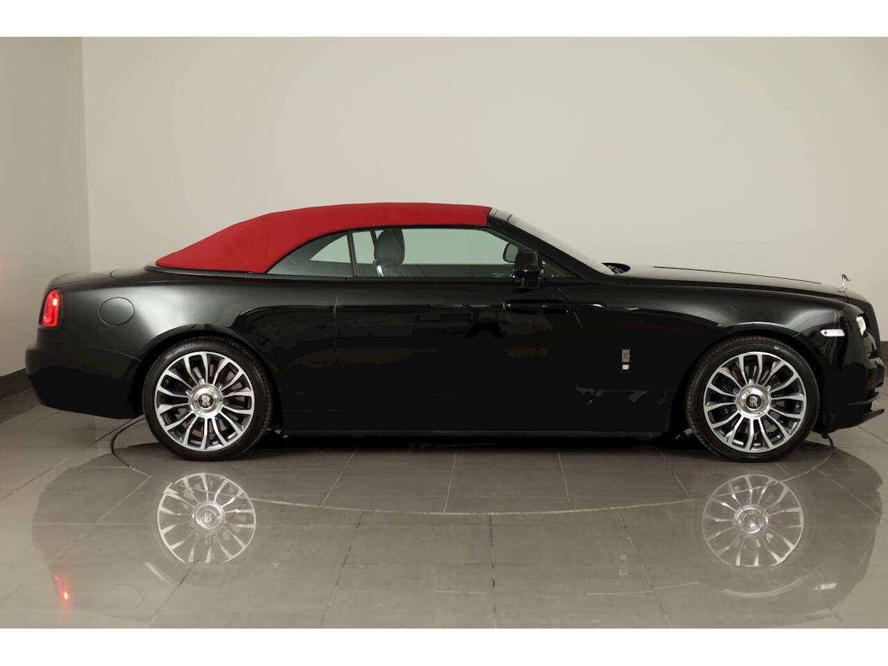 Rolls-Royce Dawn view 28