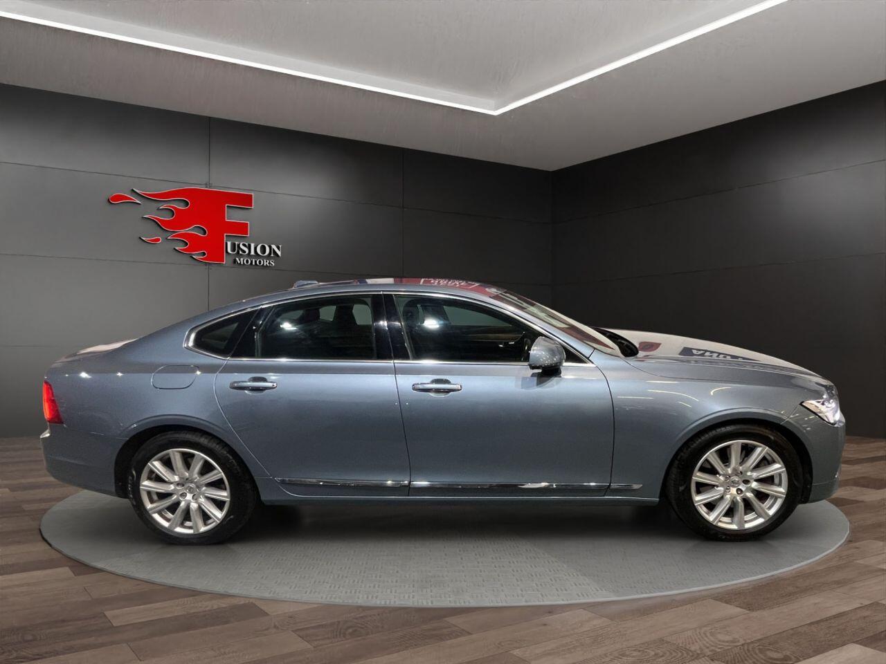 Volvo S90 view 8