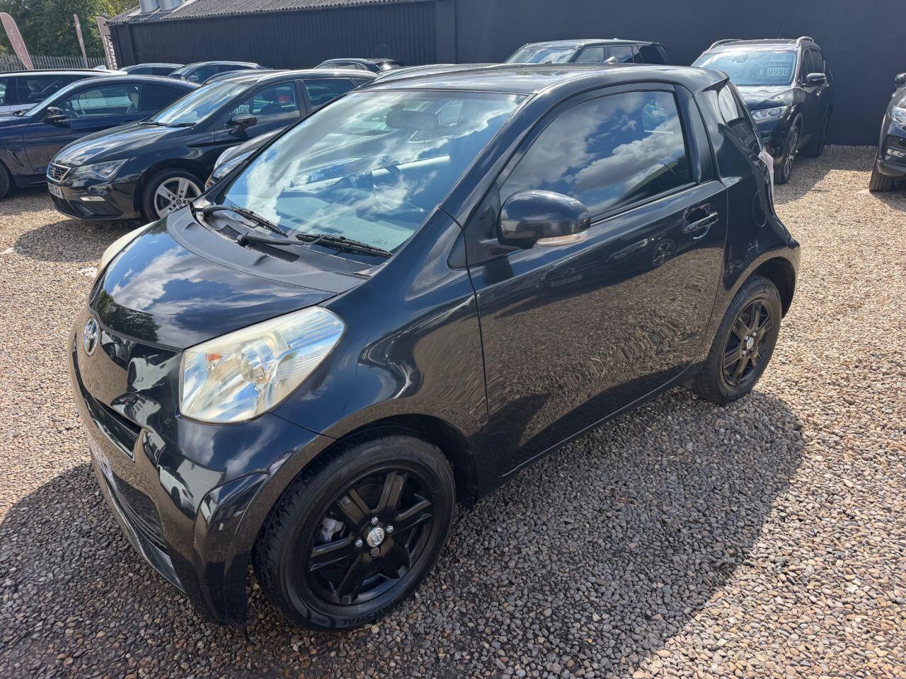 Toyota iQ