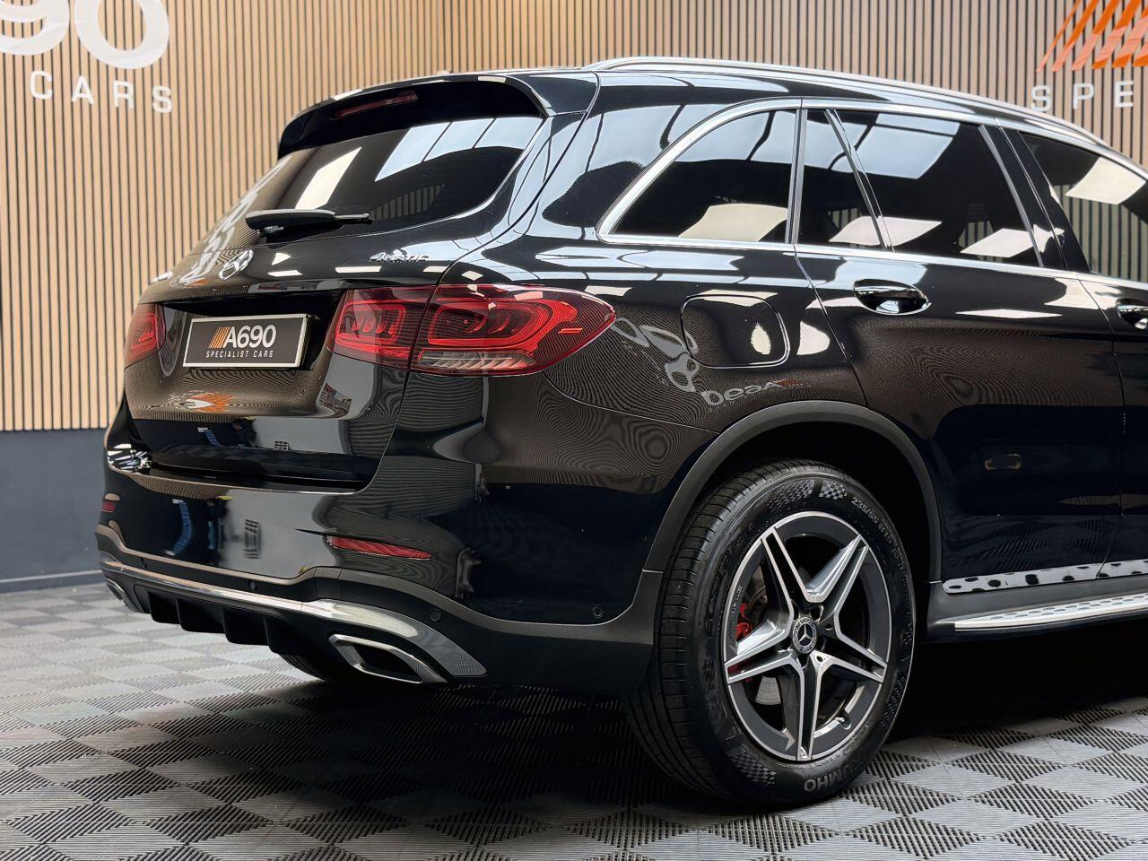 Mercedes-Benz GLC view 12