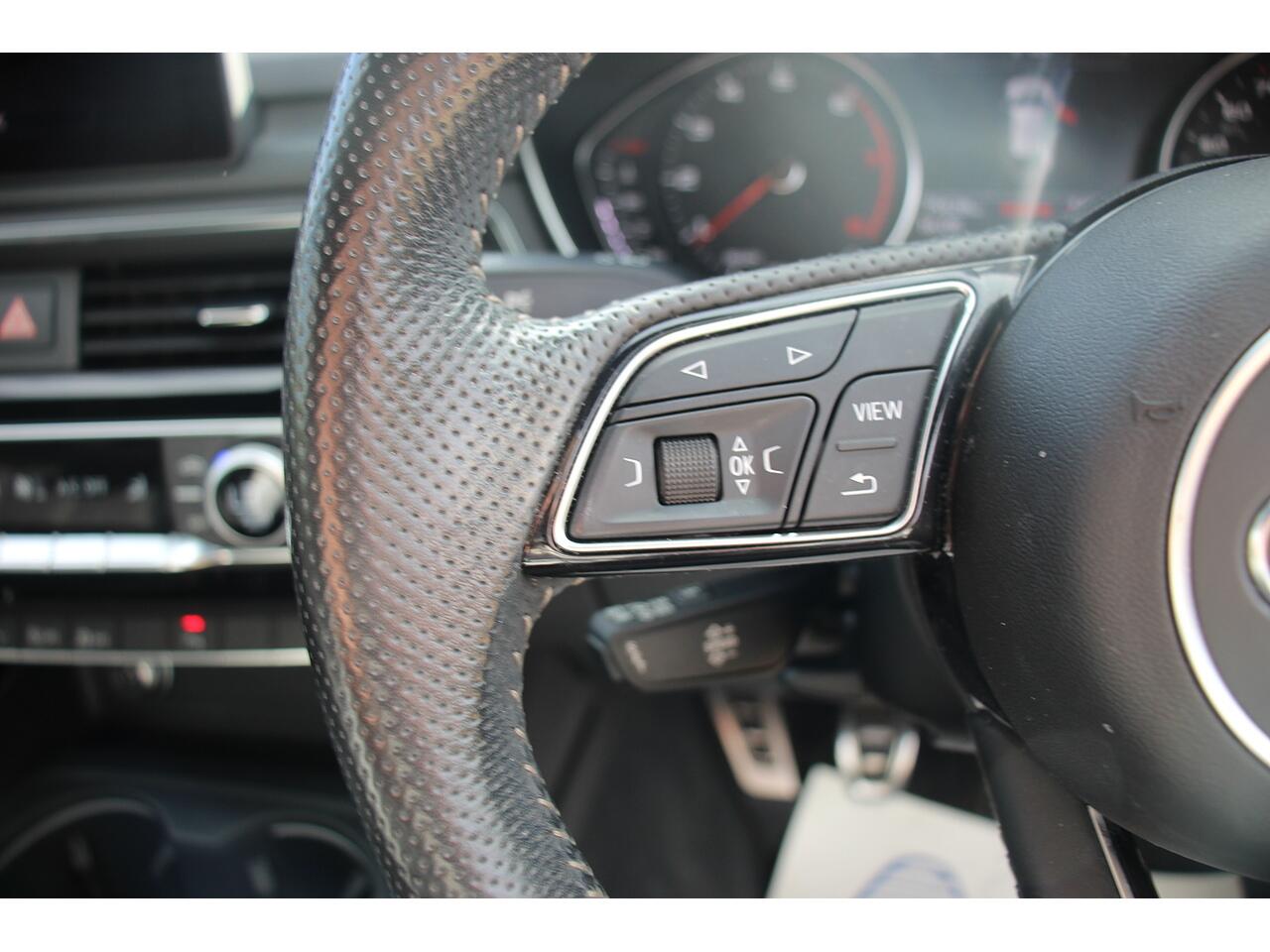 Audi A4 Avant view 32