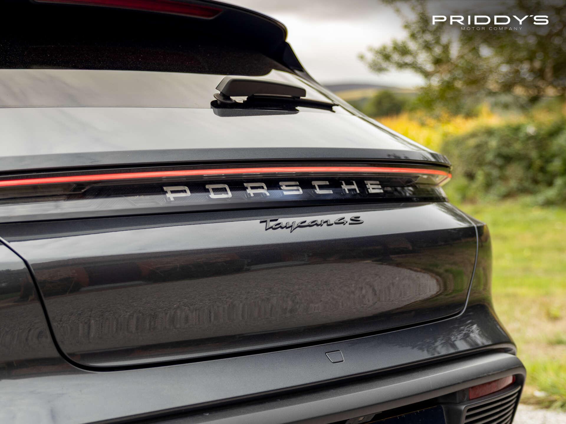 Porsche Taycan view 26