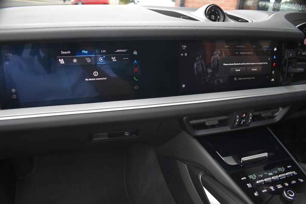 Porsche Cayenne view 16