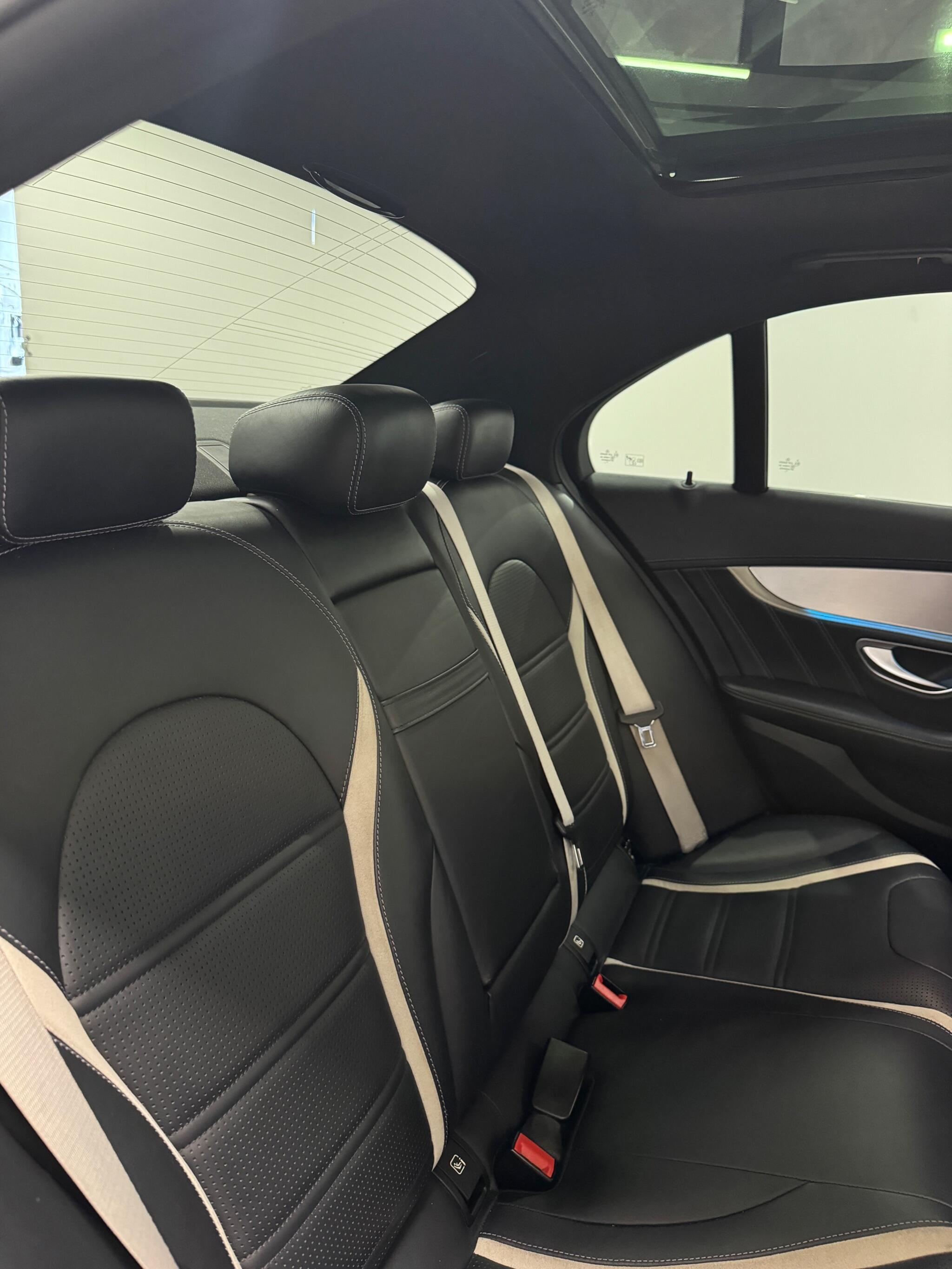 Mercedes-Benz C-Class view 14