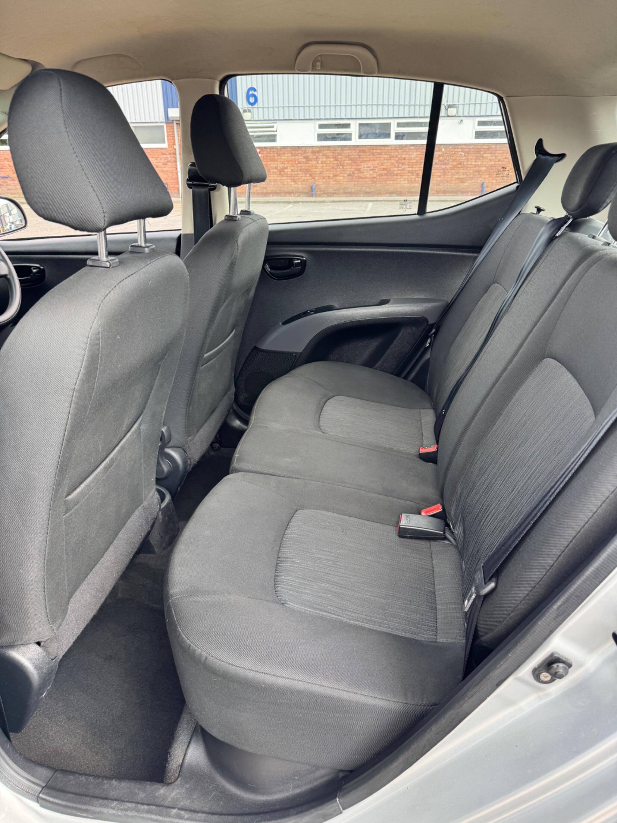 Hyundai I10 view 28