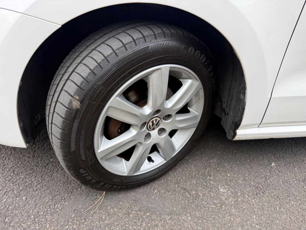 Volkswagen Polo view 27
