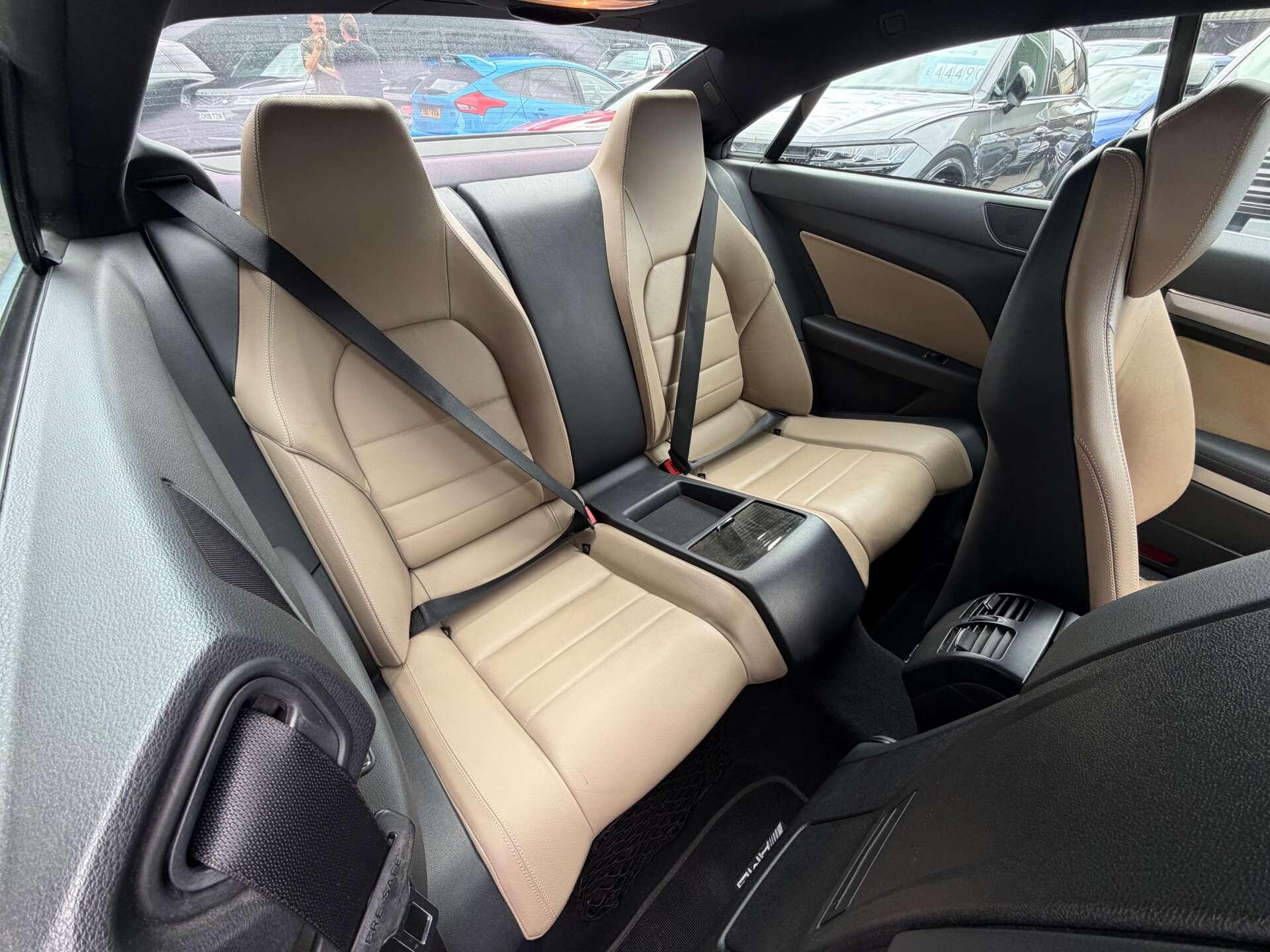 Mercedes-Benz E Class view 10