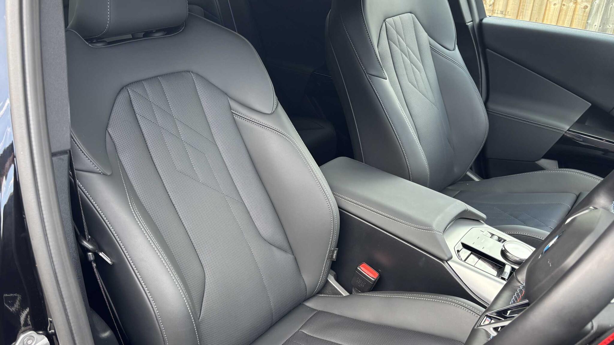 BMW X3 view 11
